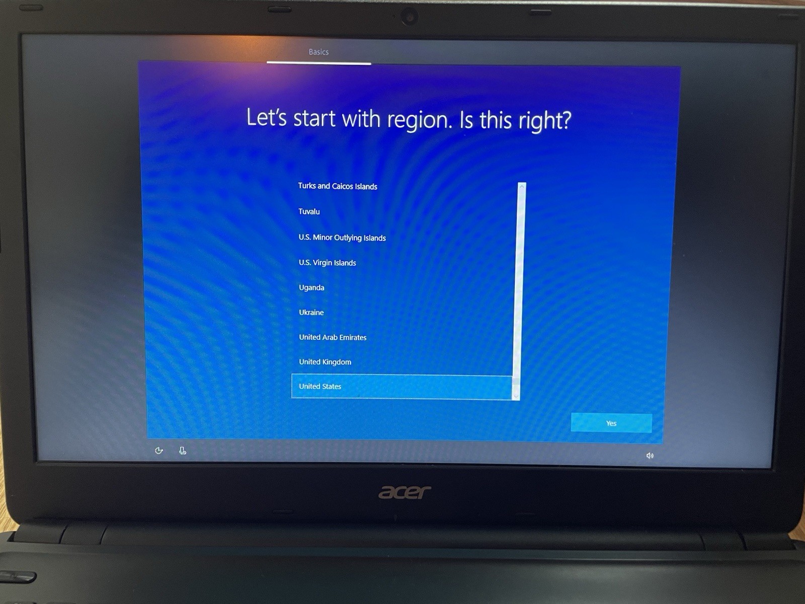 Acer Aspire E1 15.6″ intel i5 CPU 8GB RAM