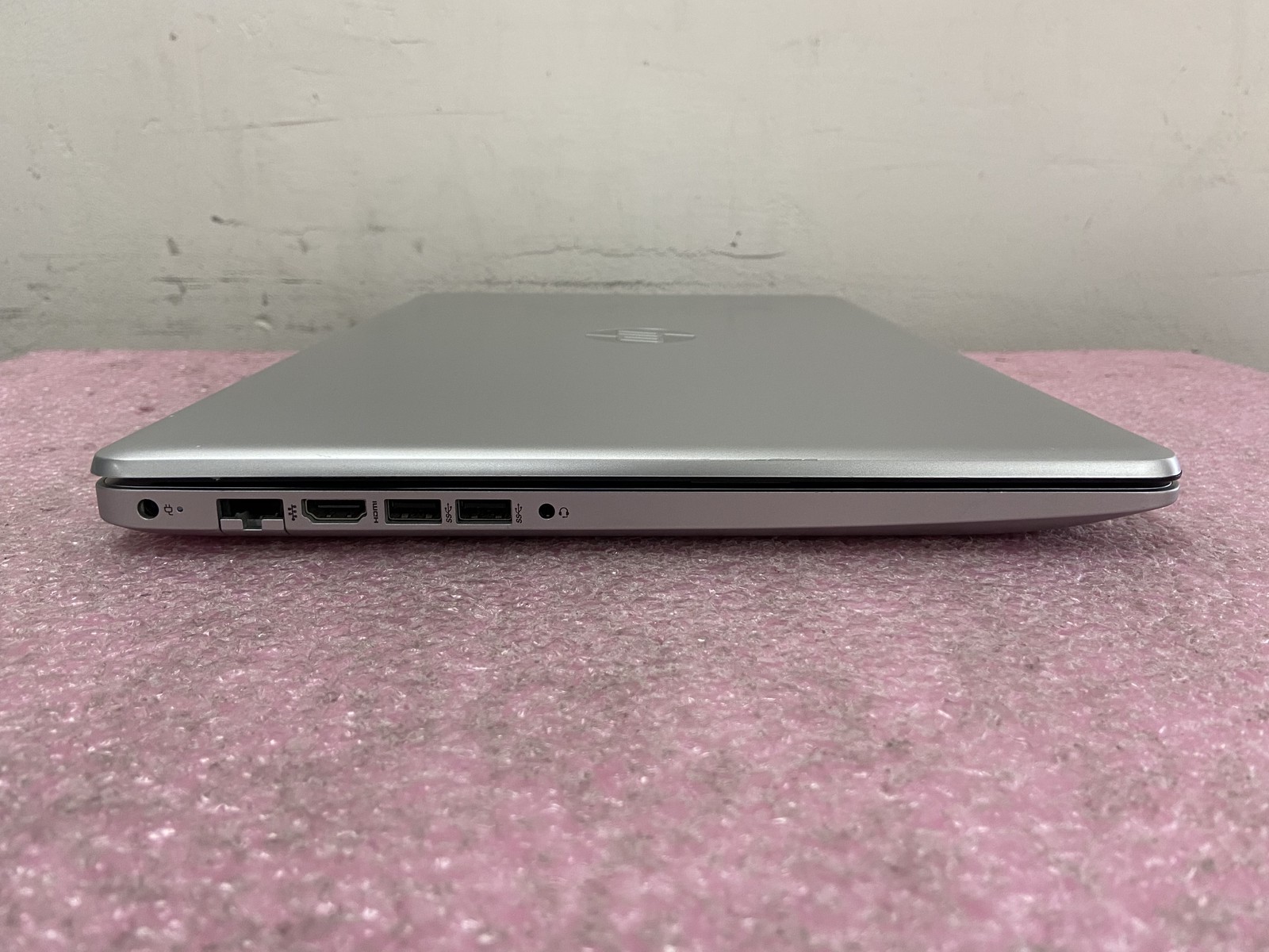 HP Laptop 17-by2053cl 17″ i5-10210U 8GB 512GB SSD+1TB HDD Win 11 *Read* – LP44A