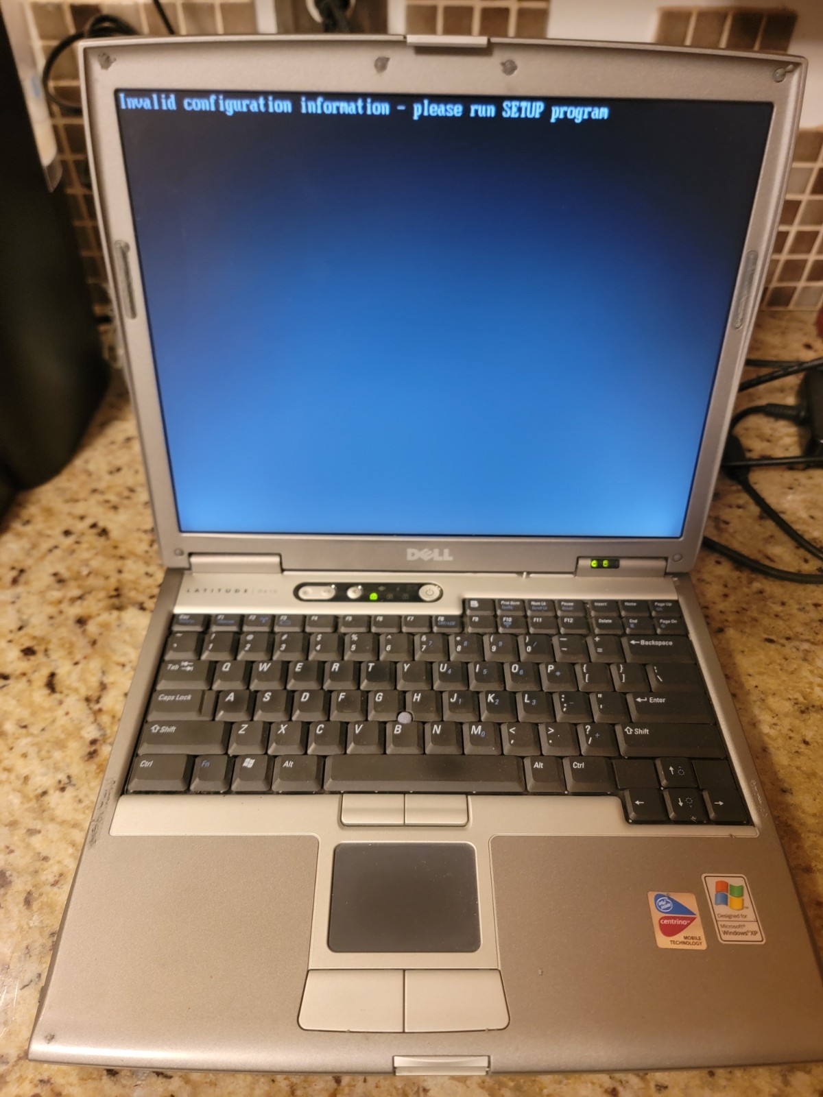 Dell Latitude D610 Laptop Windows XP No Battery