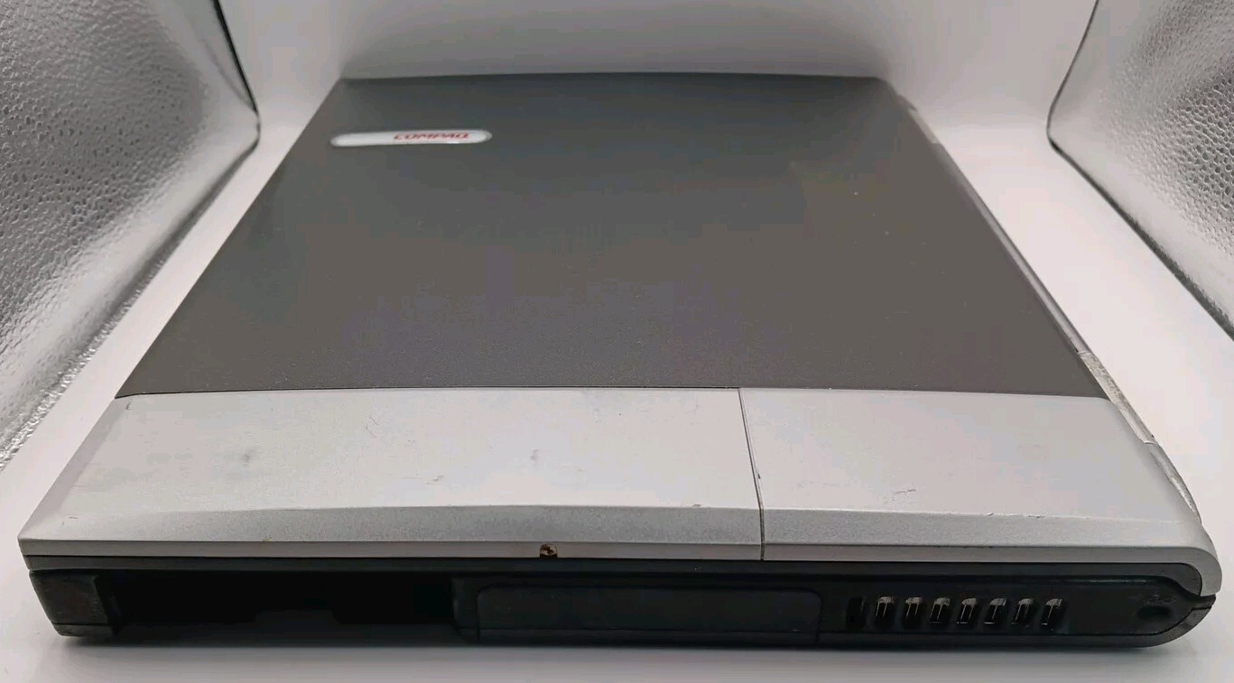 14″ Compaq Evo N800c Intel Pentium 4 2.0GHz/1GB RAM/DVD/No HDD/Cord