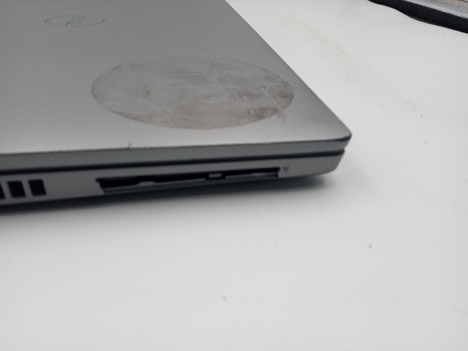 Dell Latitude 5420 14″ Laptop Intel i5-1145G7 4GB RAM 128GB SSD W11 – READ -RR