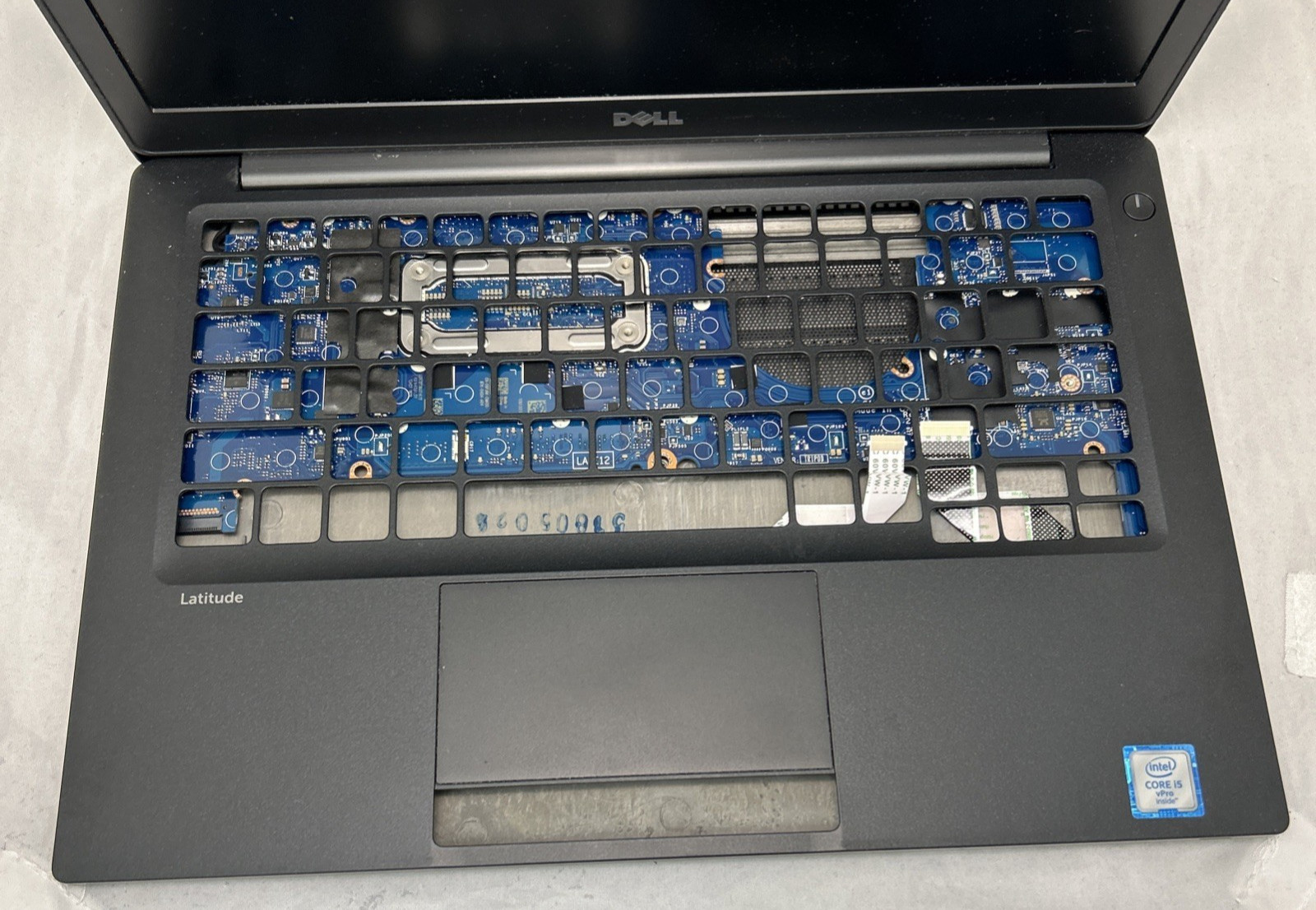 Dell Latitude 7280 12.5″ Intel Core 5-6300U, 2.40GHz. NO RAM/SSD.AS IS