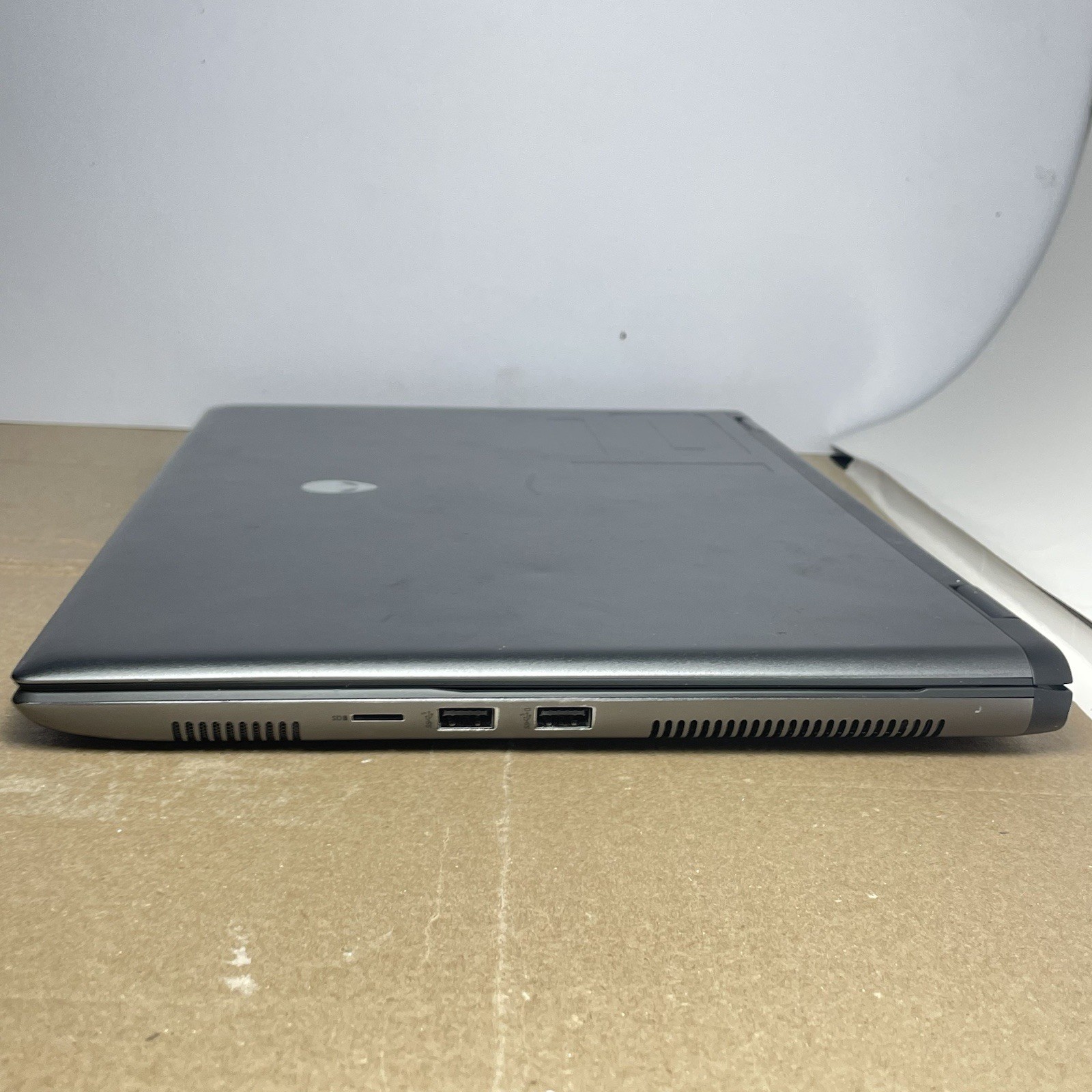 Dell Alienware M16 R2 RTX 4070 240Hz Ultra 7 155H 16GB 1TB SSD Good