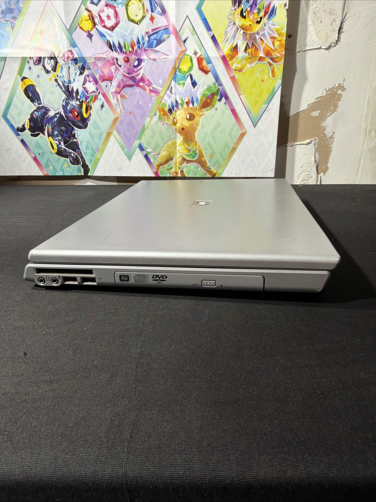 HP Pavilion DV8000 17″ Laptop AMD Turion 64 1.8Ghz 1.25GB Ram Win XP – Radeon