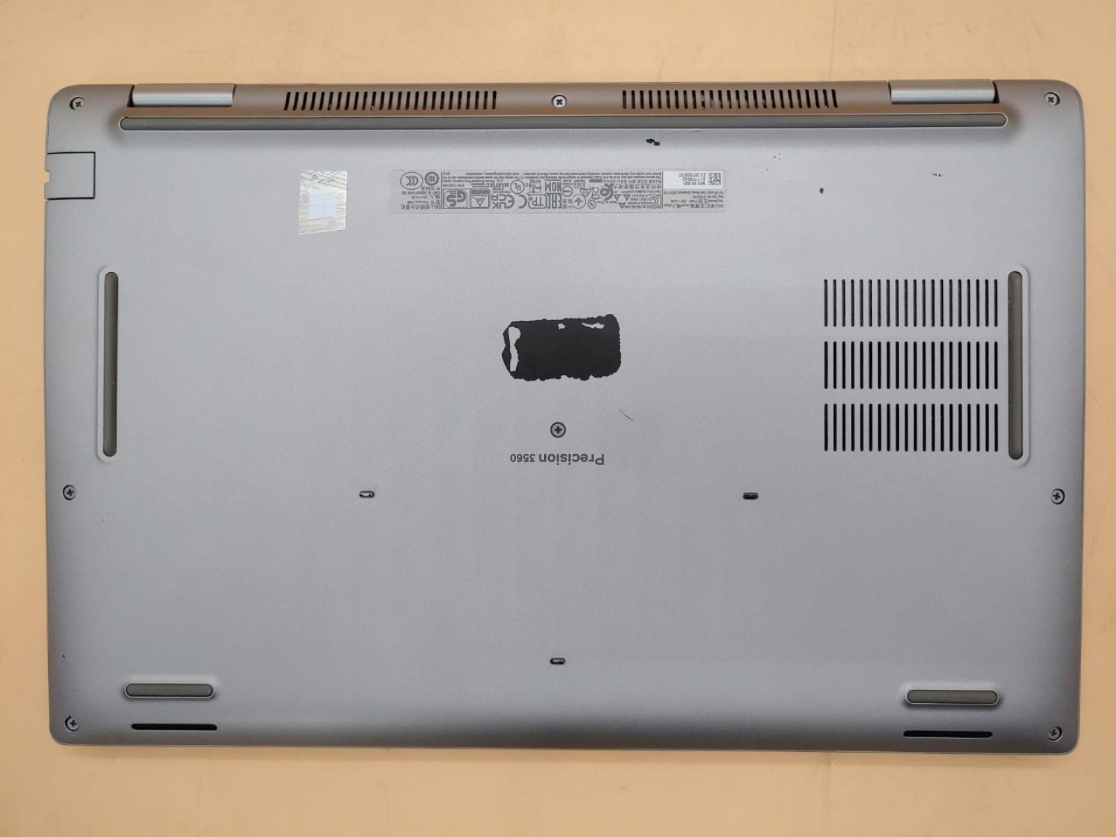 Dell Precision 3560 15.6″ Intel i7-1185G7 NVIDIA T500 *NO RAM/NO SSD/NO AC***