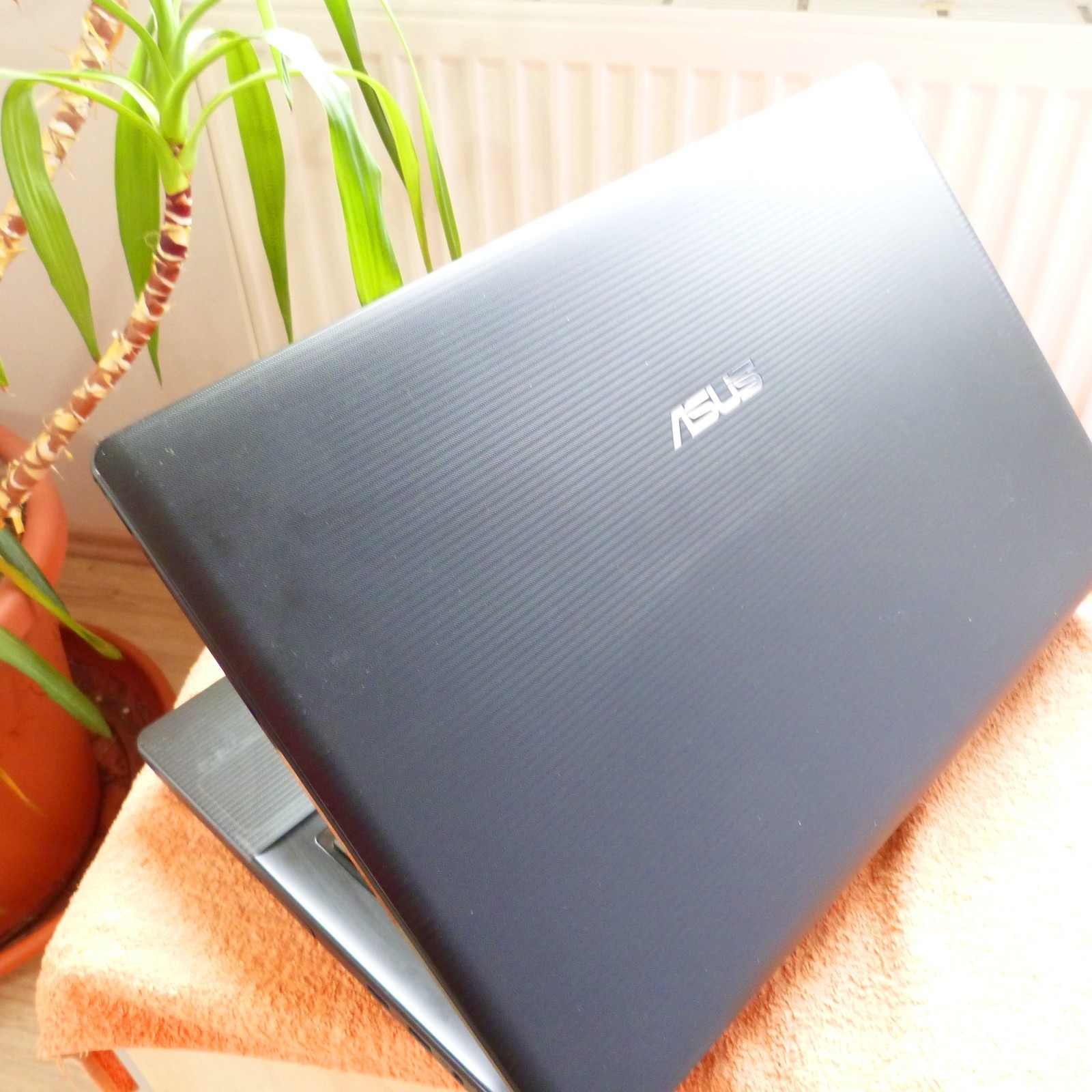 Asus K95 18-inch Blu-ray Full HD | Core i7 | SSD | Windows 11 Pro | 16GB…