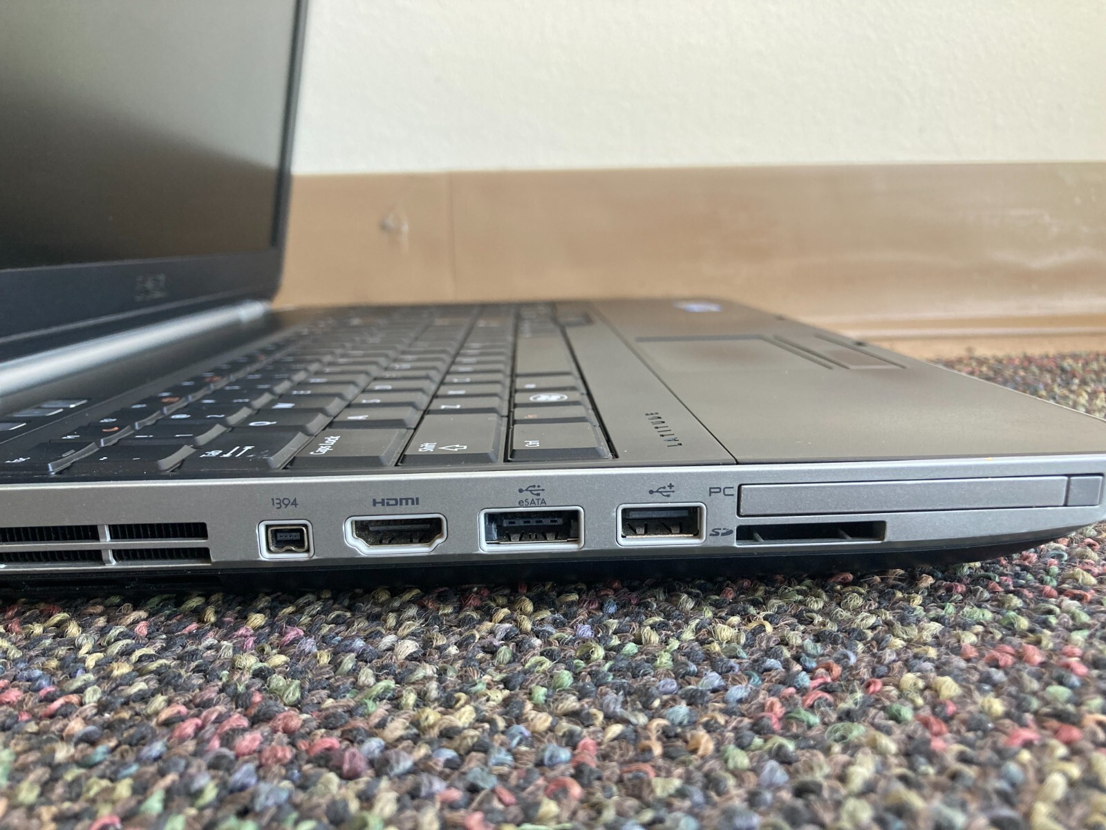 Dell Latitude E5520 15.6″ Intel Core i5-2540M 2.5GHz 8GB RAM 256GB SSD, Read