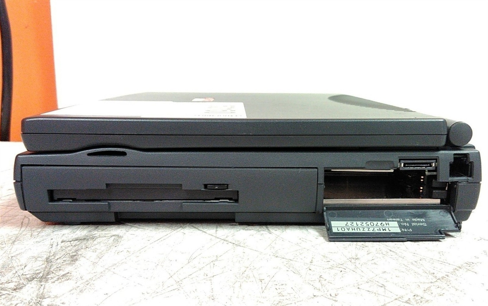 Hitachi Mx Series Mx166TMMX Laptop Intel Pentium MMX 166MHz 16MB 0HD