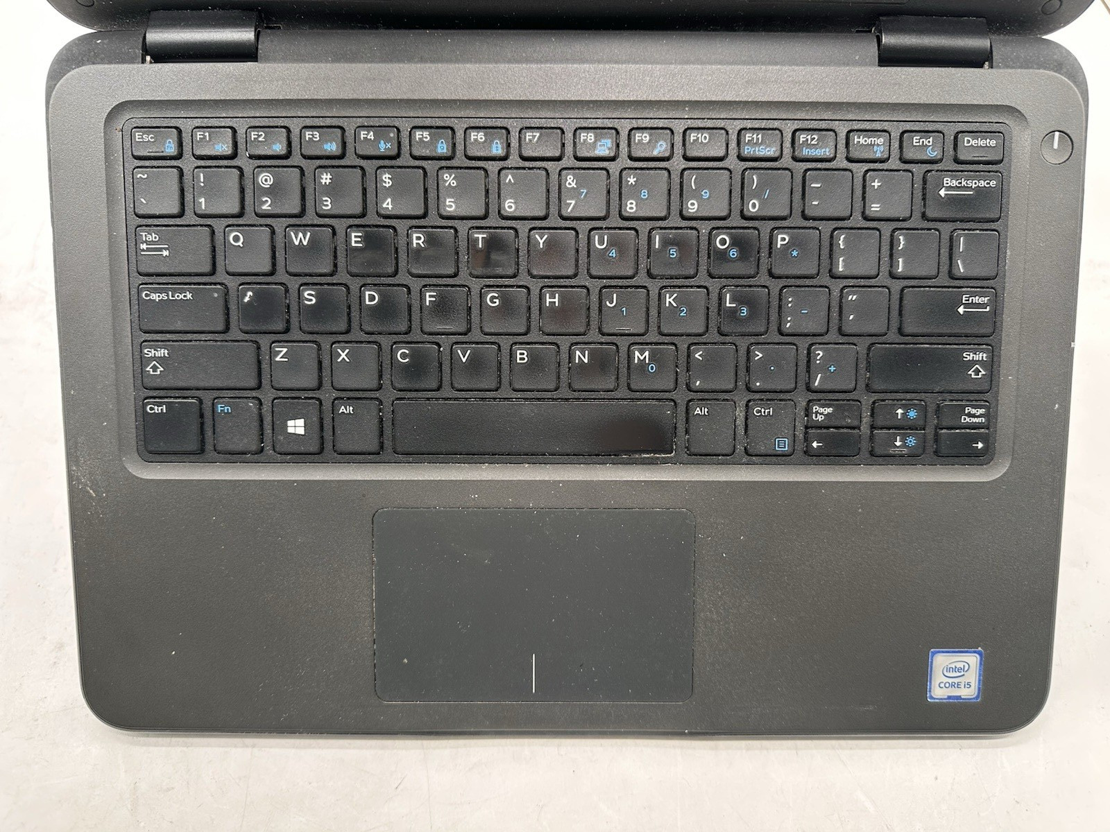 Dell Latitude 3310, i5-8265U CPU, @ 1.60GHz, 8GB RAM, 256GB NVMe-No OS/Adapter