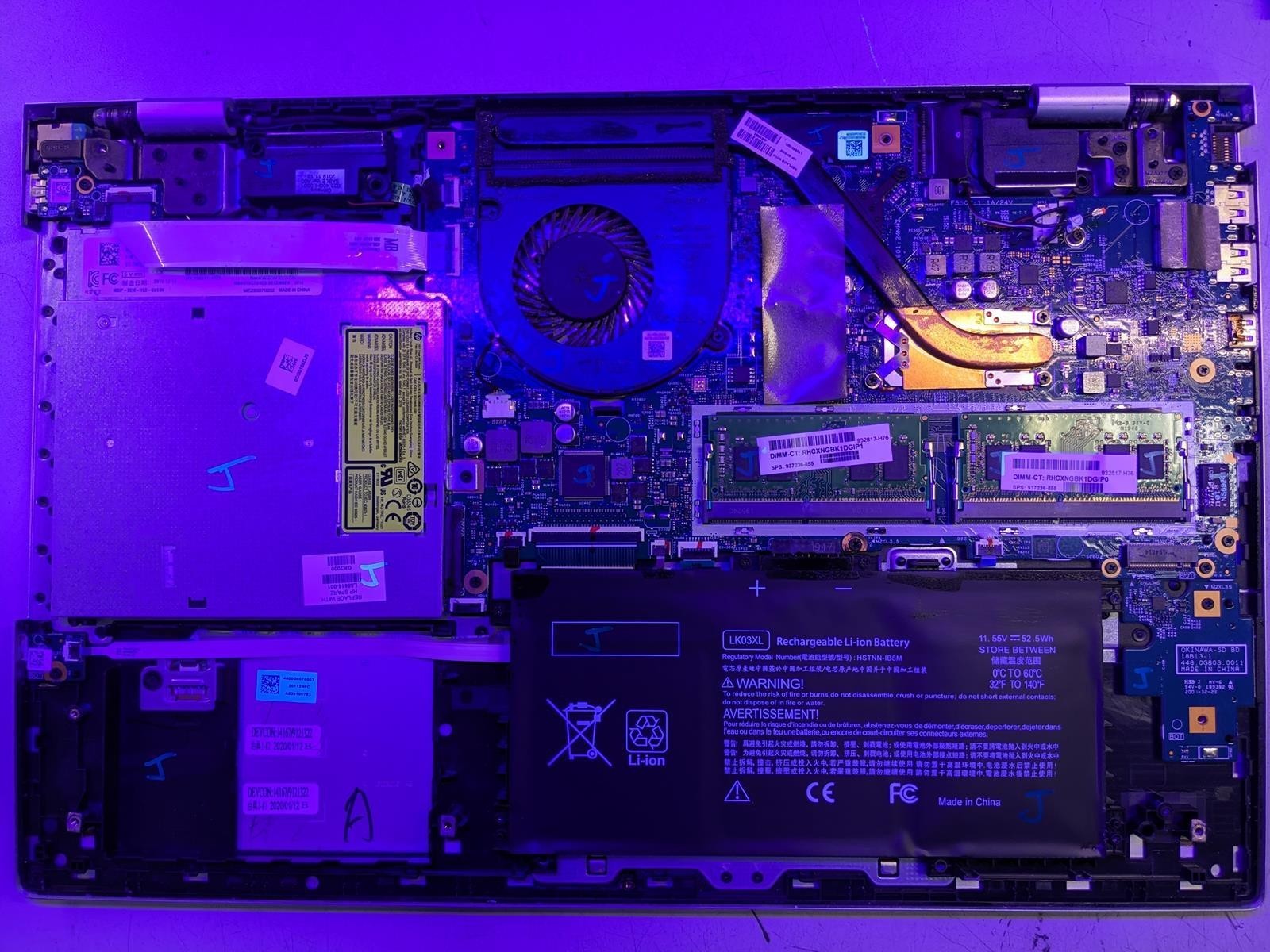 HP ENVY 17T-CE100 i7-10510U @ 1.80 GHz, 16GB RAM, NO HDD/OS – (FOR PARTS)
