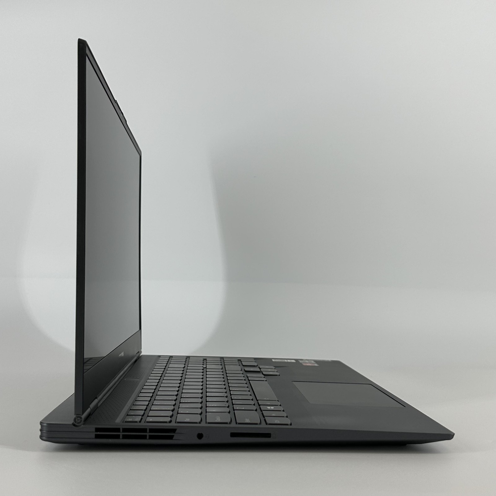 Lenovo Legion Slim 7 15 4K UHD Ryzen 7 4800H 32GB 1TB/512GB RTX 2060 Tinted LCD