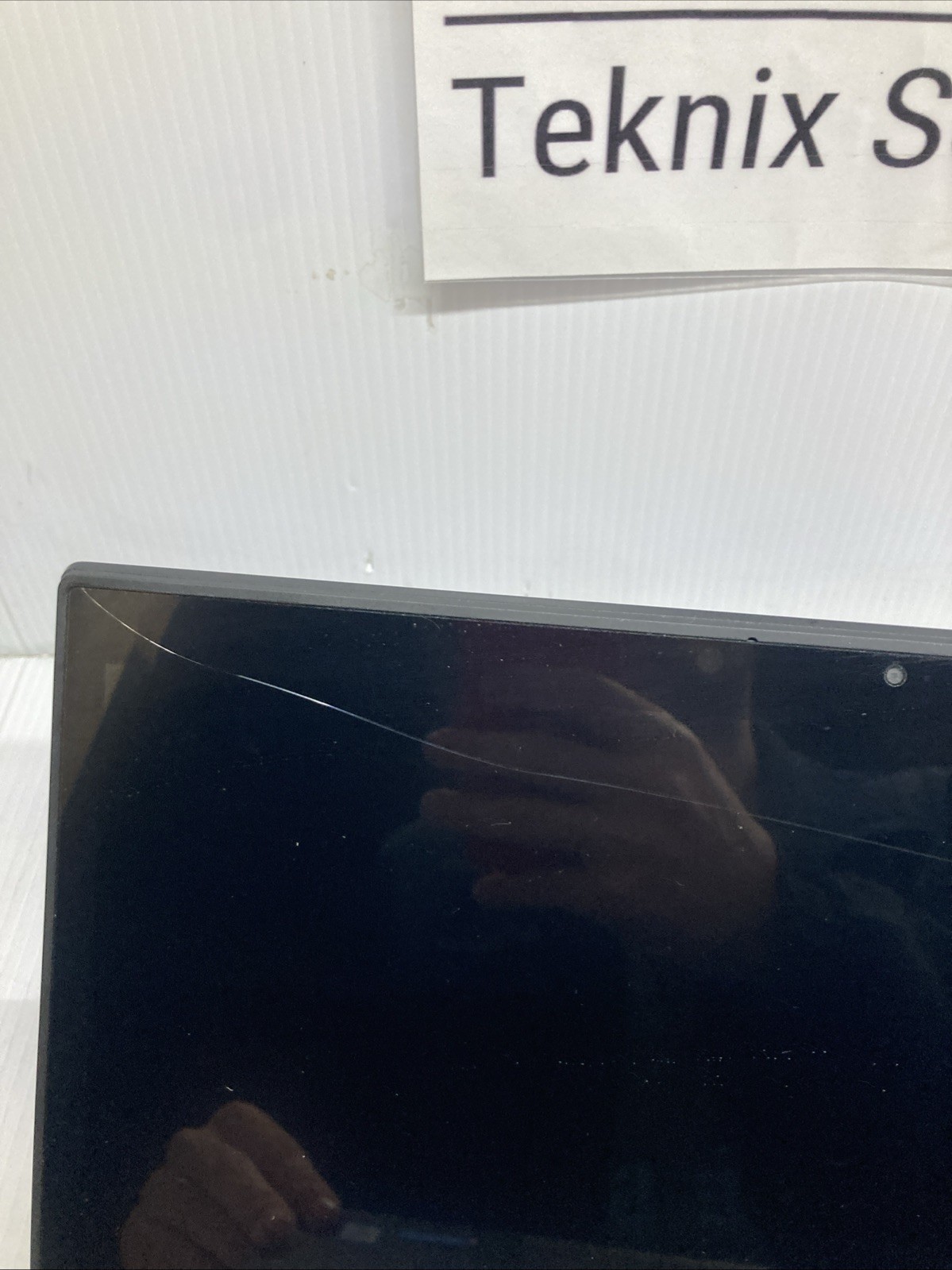 Lenovo ThinkPad X1 Yoga Gen 1 FHD i7-6600U 2.60GHz 16GB no HDD Boot to BIOS