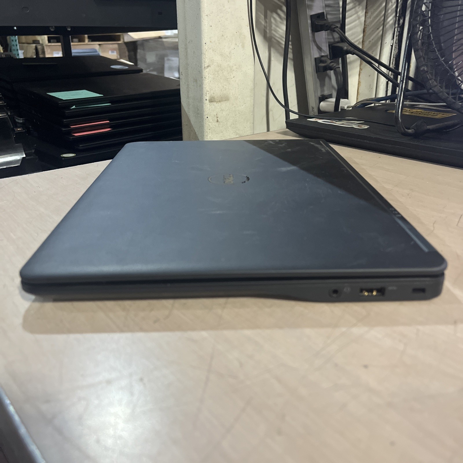 DELL LATITUDE E7450 INTEL CORE I5-5300U 2.30GHZ 4GB RAM NO HD