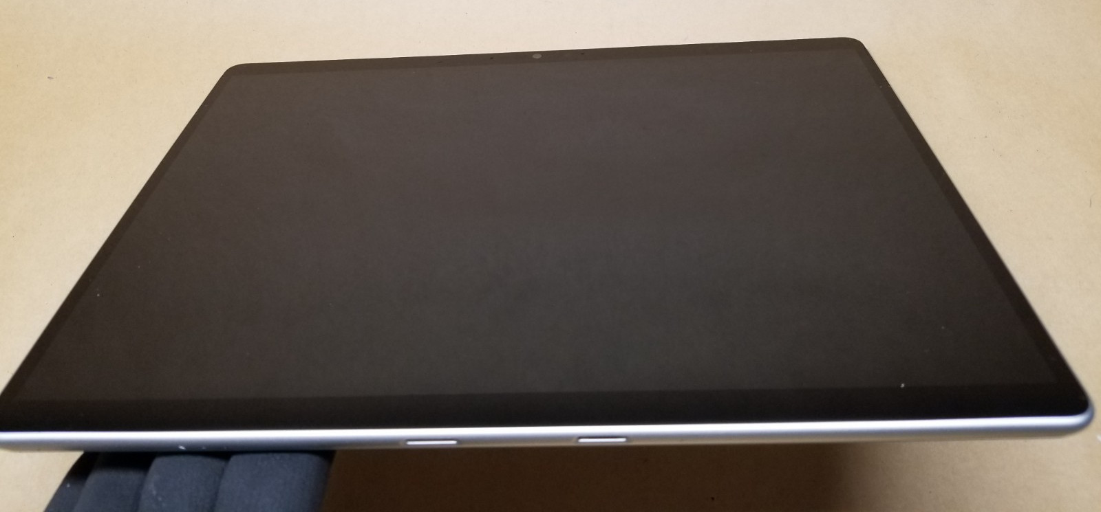 Microsoft Surface Pro 8 LTE (1982) i5-1145G7 – 16GB RAM – 256GB 120Hz – Win 11