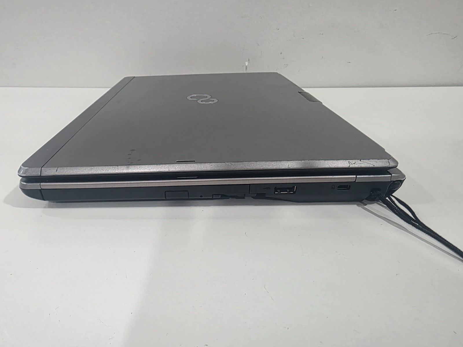 FUJITSU LIFEBOOK T902 Intel i5-3340M 8GB Touch Webcam