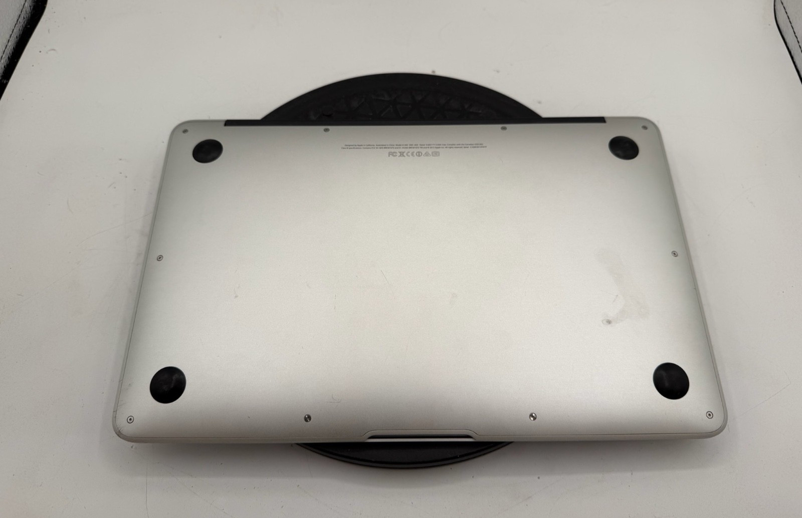 APPLE MacBook Air 6,1 2013-i5-4250U@1.30GHz 4GB DDR3 Ram 256GB SSD OS Big Sur