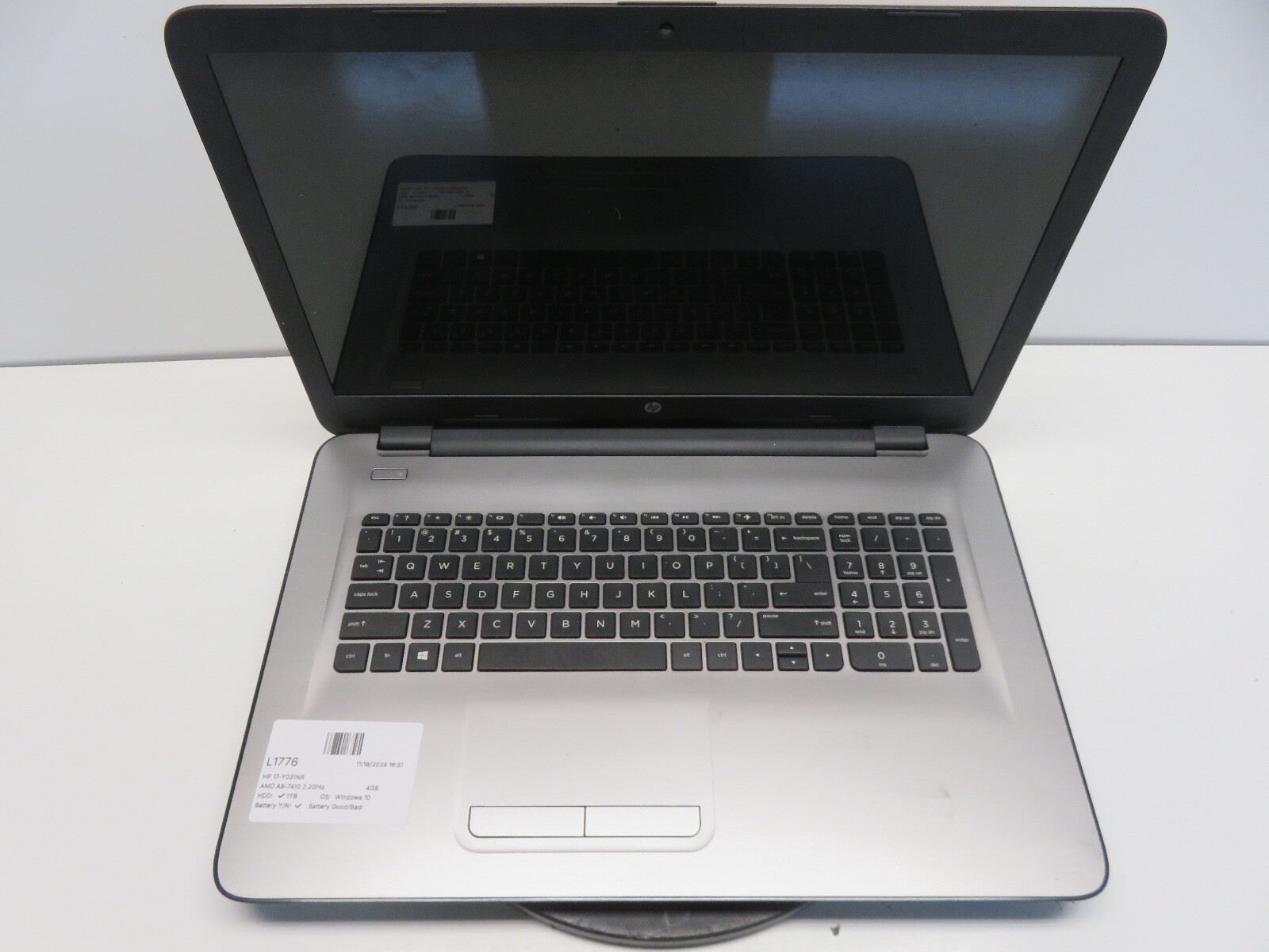 HP 17-Y031NR AMD A8-7410 2.2GHz 4GB Windows 10 1TB No Batt