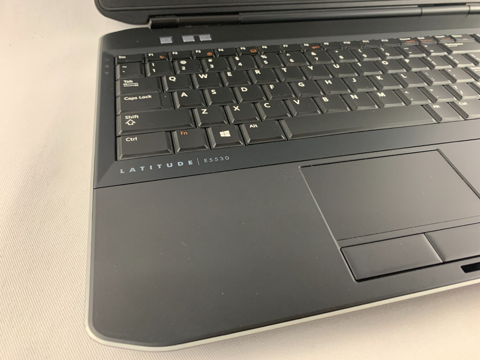 Dell Latitude E5530 Laptop For Parts/Repairs, No HDD/ OS Has Caddy, Screen Issue
