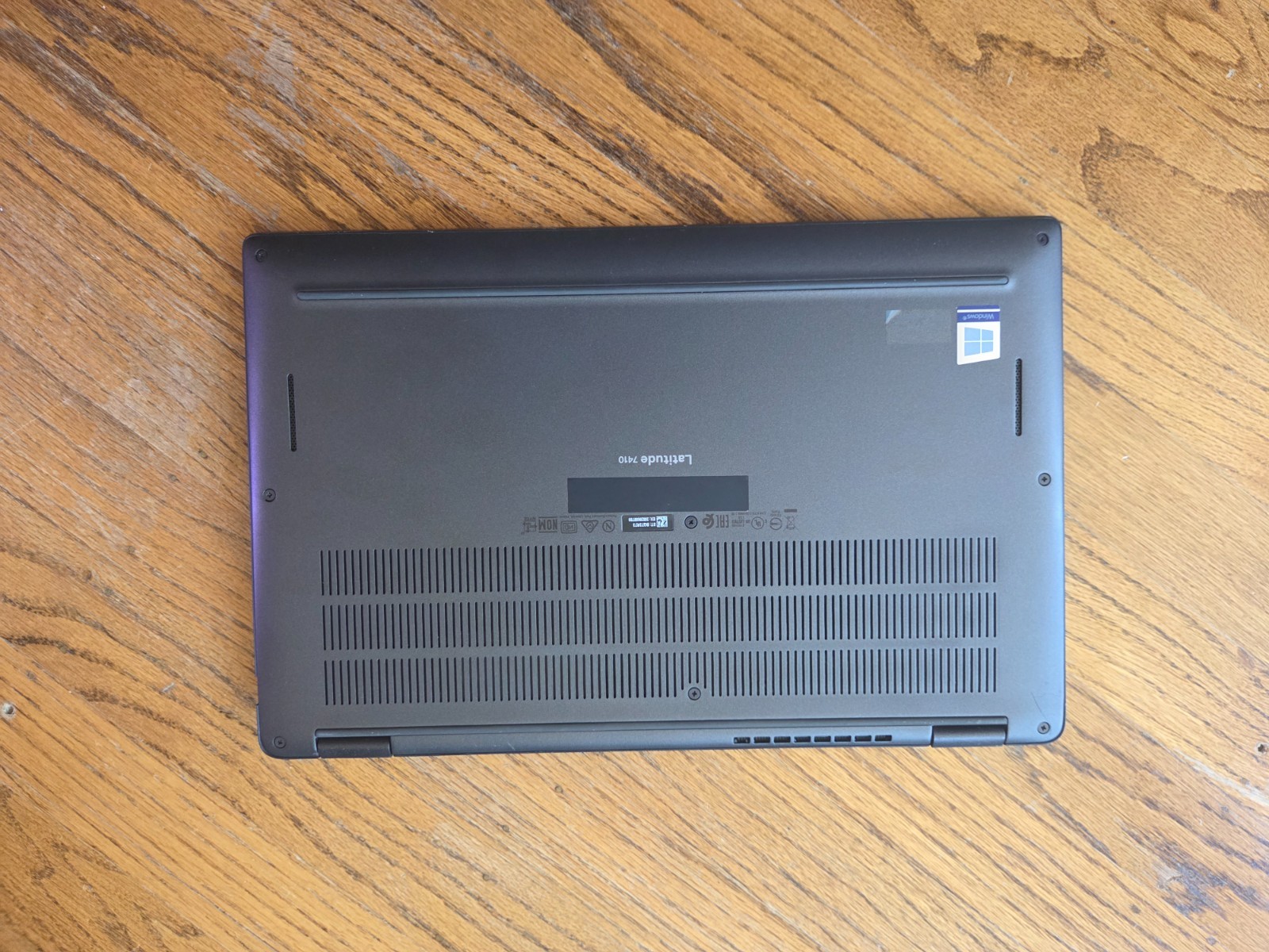 Dell 7410 (16gb RAM, 256gb HDD, i5 10310U CPU)