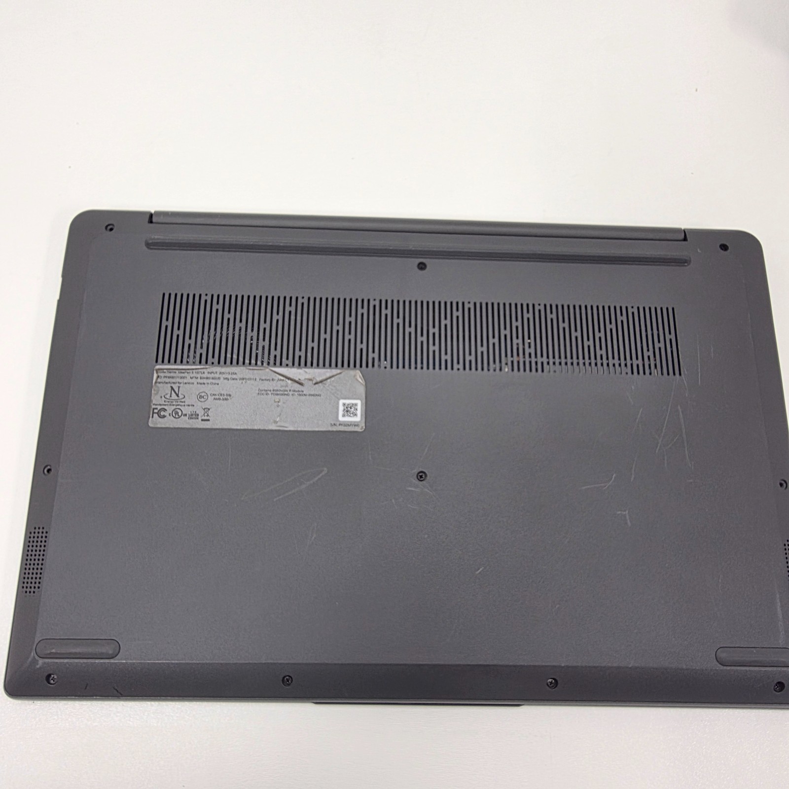 LOT OF 4 READ LENOVO IdeaPad 5 AND 3 15ARE05 15.6″ Ryzen 7 4700U 8GB 512gb SSD
