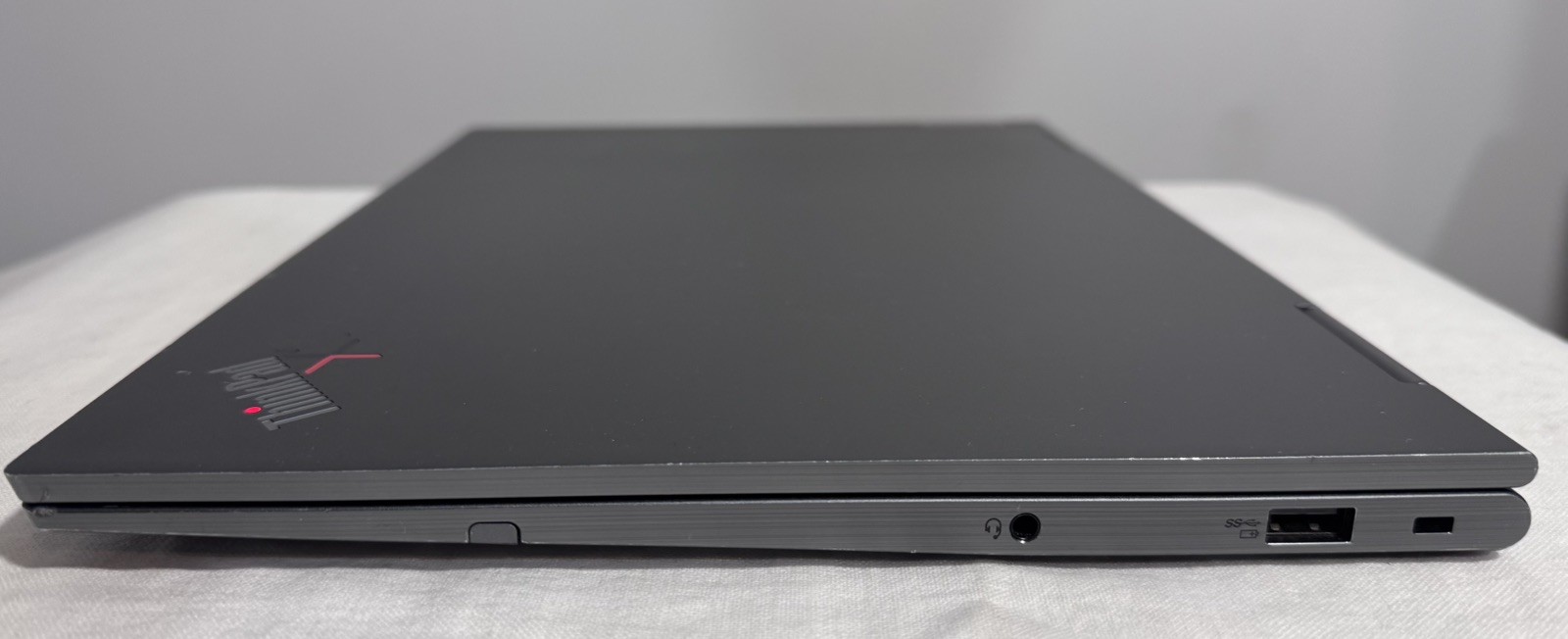 LENOVO ThinkPadX1 YOGA Gen6 i7 14″ 16GB RAM 512GB SSD WIN11P READ