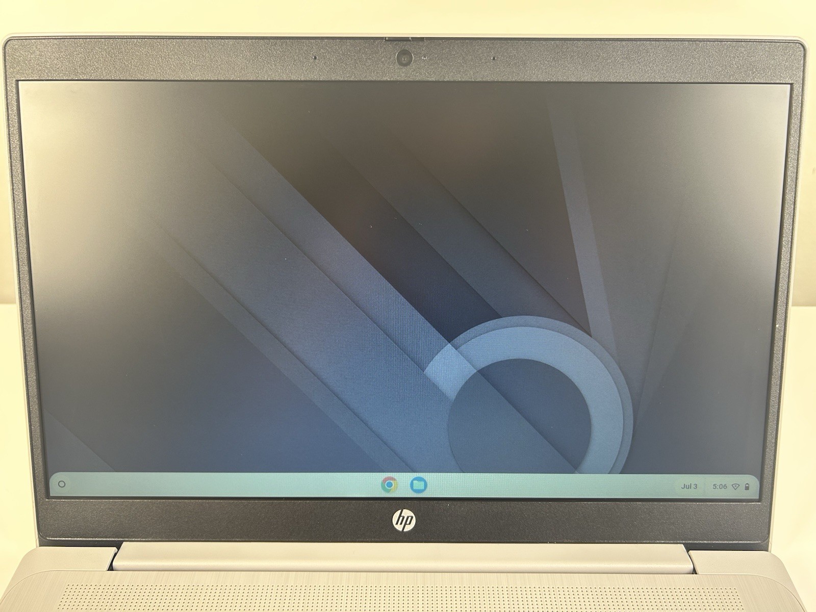 HP Chromebook 14a-ne1013dx 14″ Inch Celeron 4GB Ram Chrome OS Silver