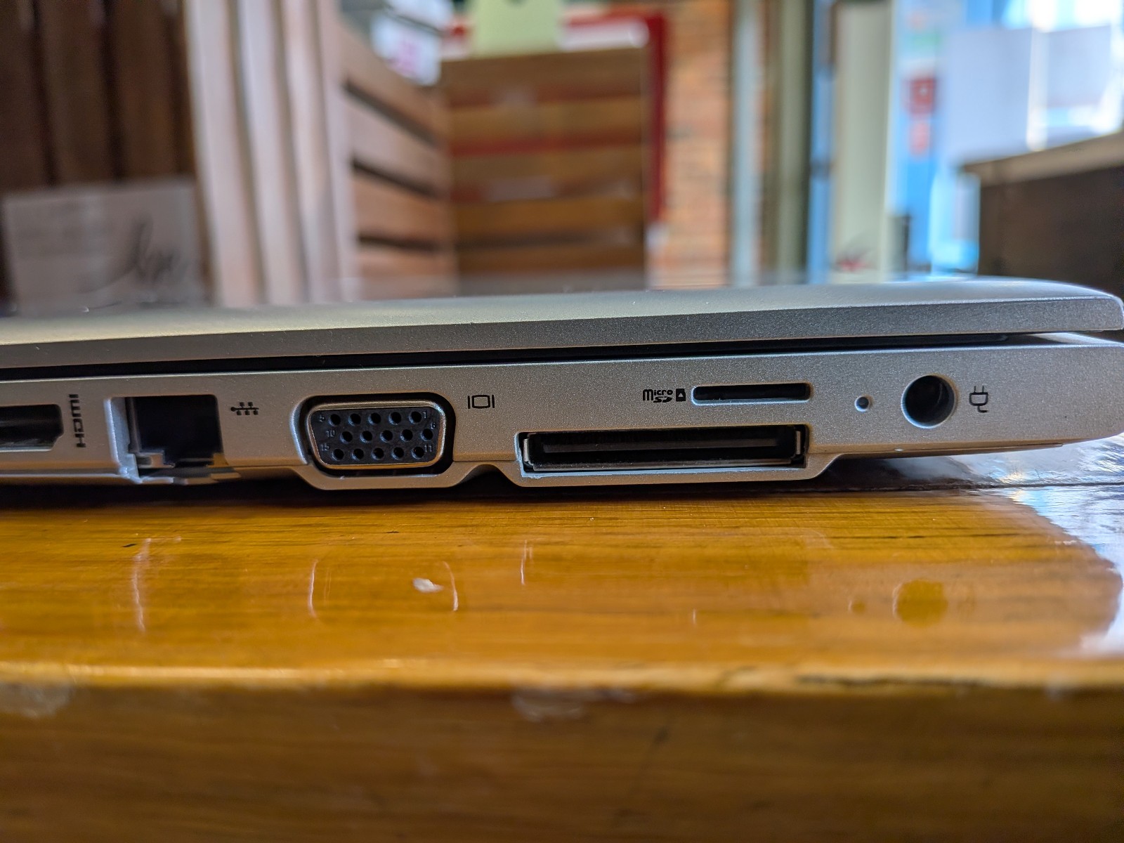 Linux Mint HP ProBook 640 G7 14″ 512GB 16GB Intel Core i5 10210U 1.6Ghz