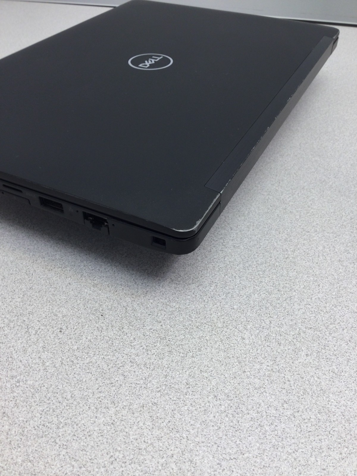 Dell Latitude 7390 13″ i7-8650u 8GB RAM 128GB SSD WINN 11 PRO