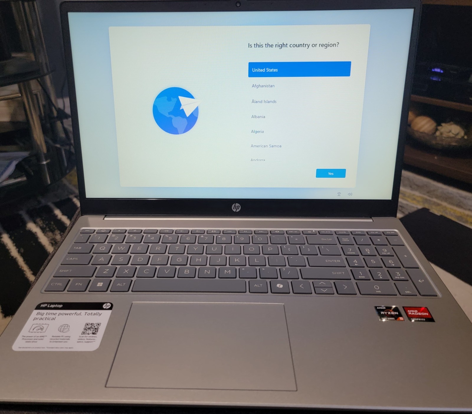 HP 15.6″ TouchScreen Laptop amd Ryzen 5 700 series/ 16GM RAM / 256GB SSD Silver
