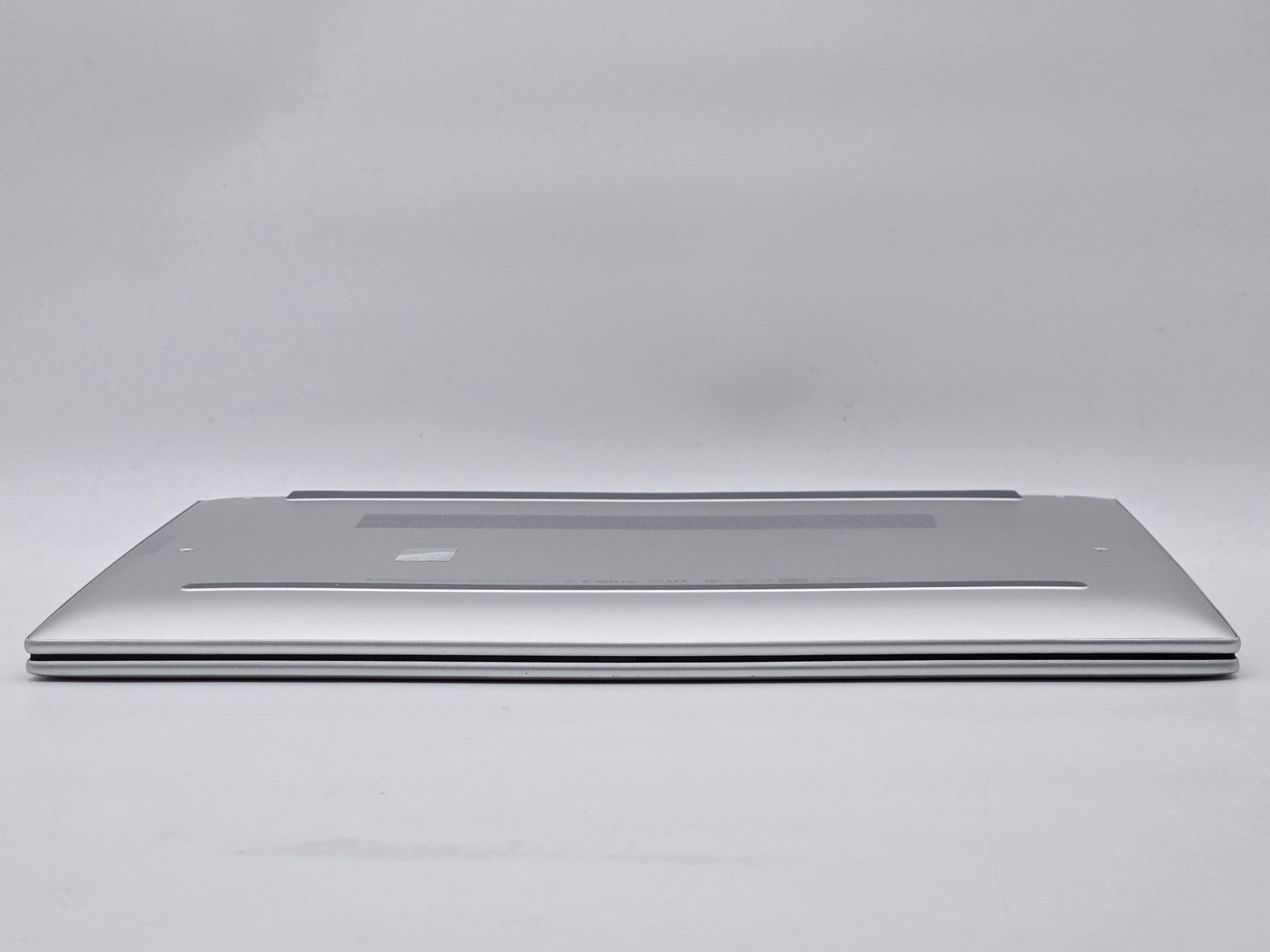HP EliteBook 840 G11 14″ FHD+ ULTRA 5 135U 256GB SSD 16GB W11P Webcam Warranty