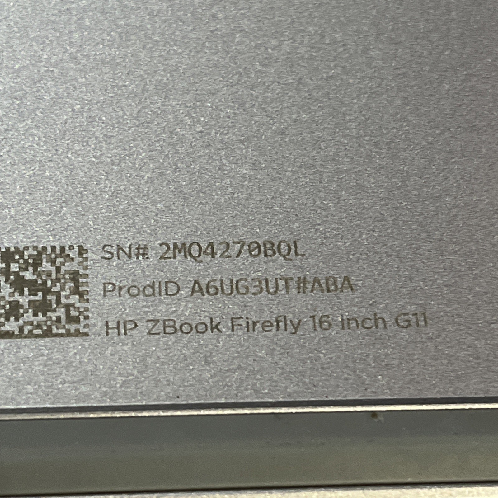 HP ZBOOK FIREFLY G11 INTEL ULTRA 7 165U 16GB RAM NO HD