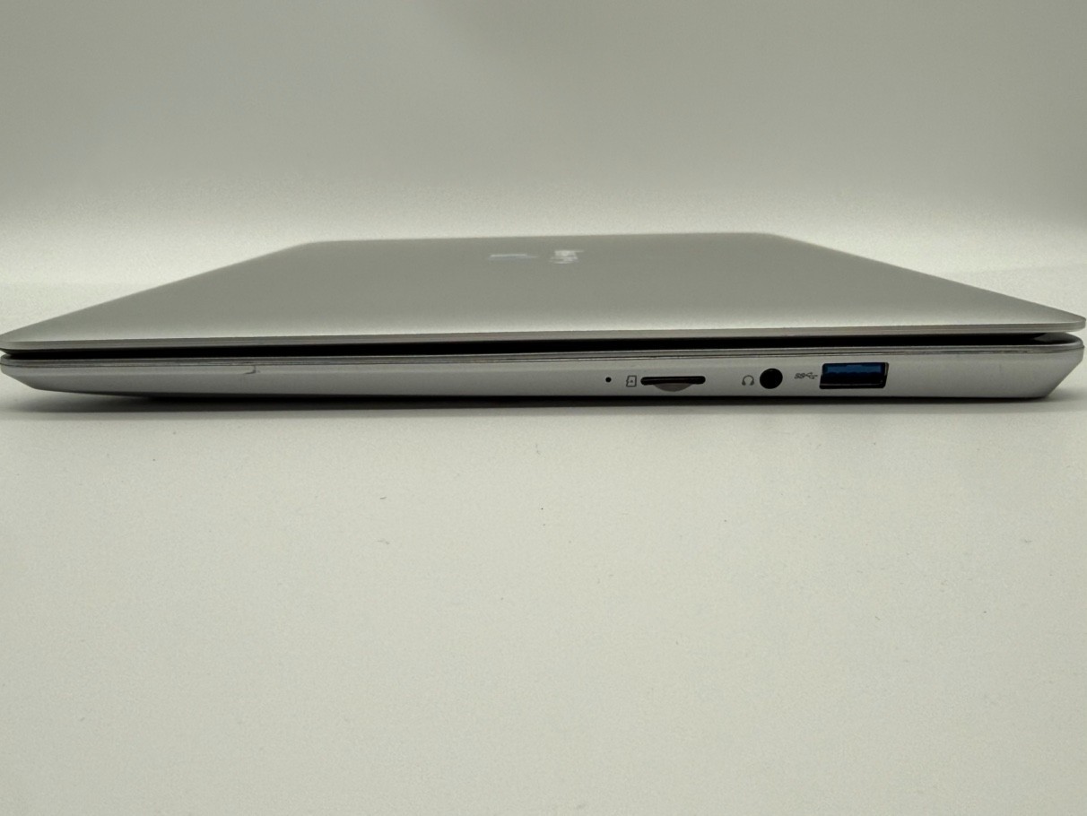 Gateway 14.1″ FHD i5-1135G7 16GB 512GB SSD Iris Xe Silver Notebook great deal !!