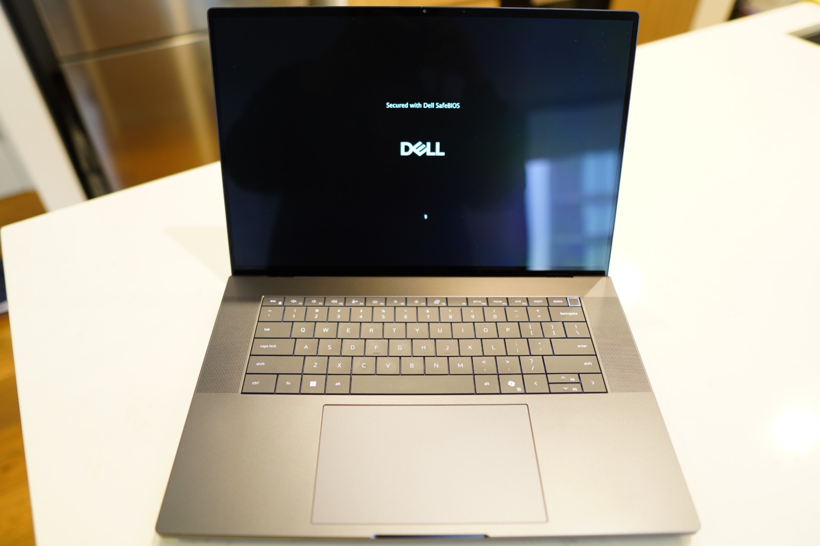 RRP$6472 *NEW* Dell PRO MAX PREMIUM 16″ 2TB 32GB *4K TANDEM OLED* Touch U7 WRNTY