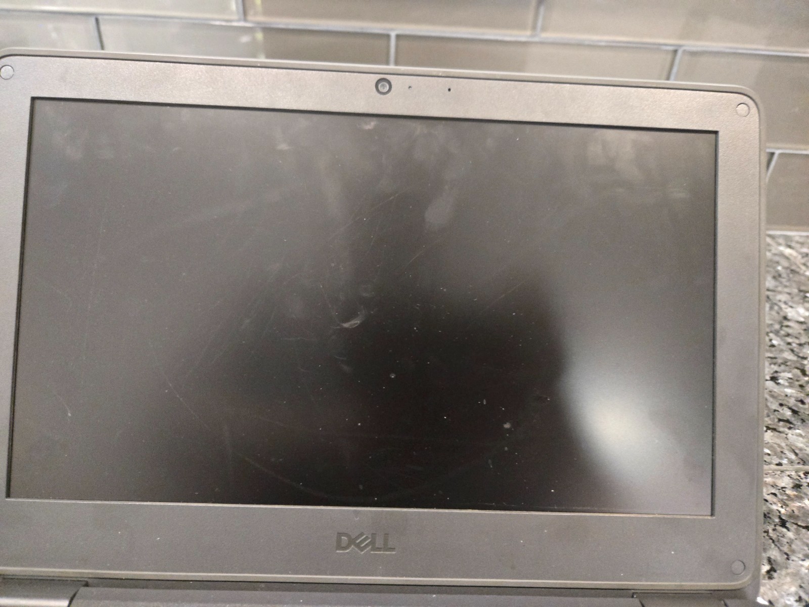 DELL LATITUDE 3120 FOR PARTS OR REPAIR / INTEL CELERON N5100, 4GB RAM