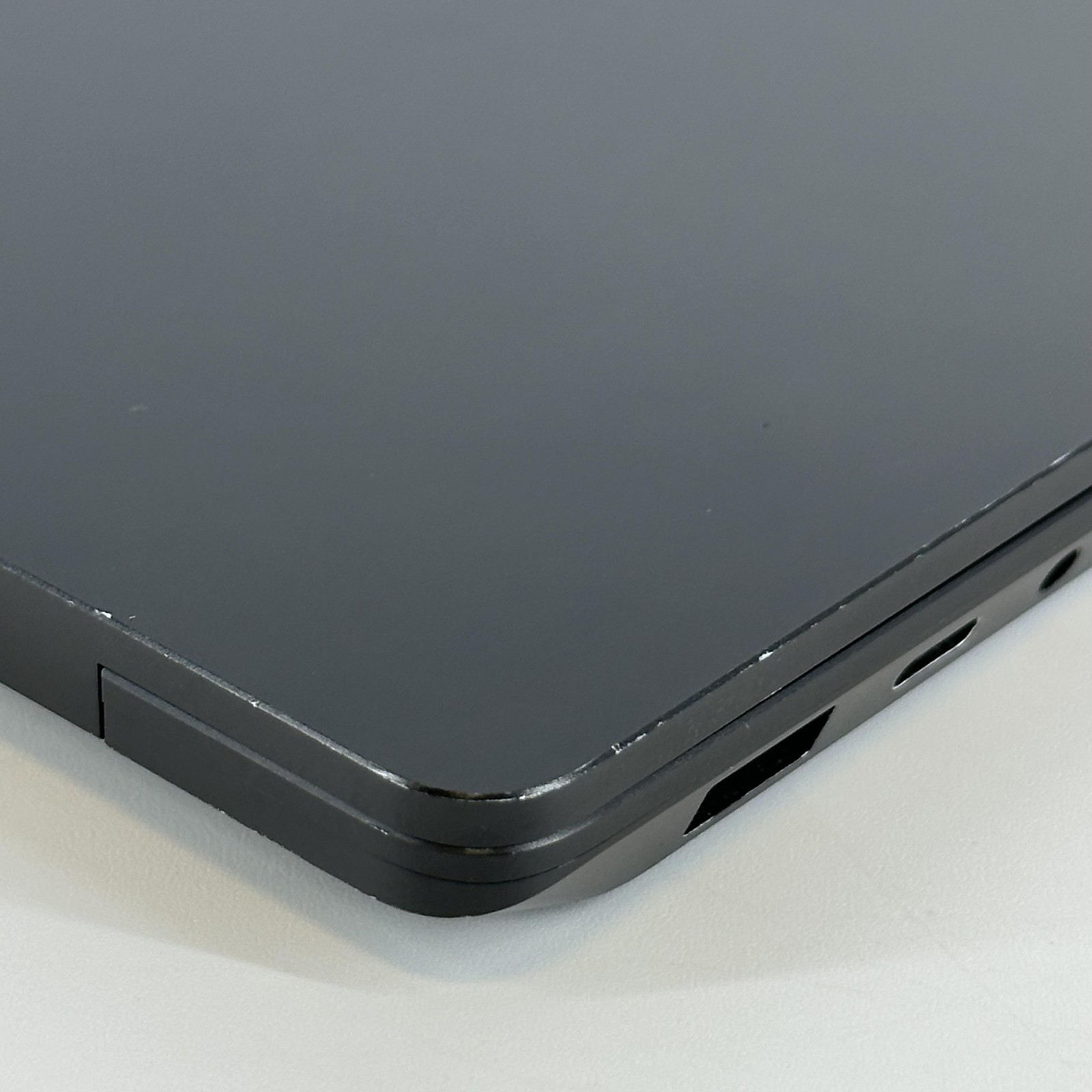 Microsoft Surface Laptop 3 13.5 Black 2K TOUCH i7-1065G7 1.30GHz 16GB 256GB SSD