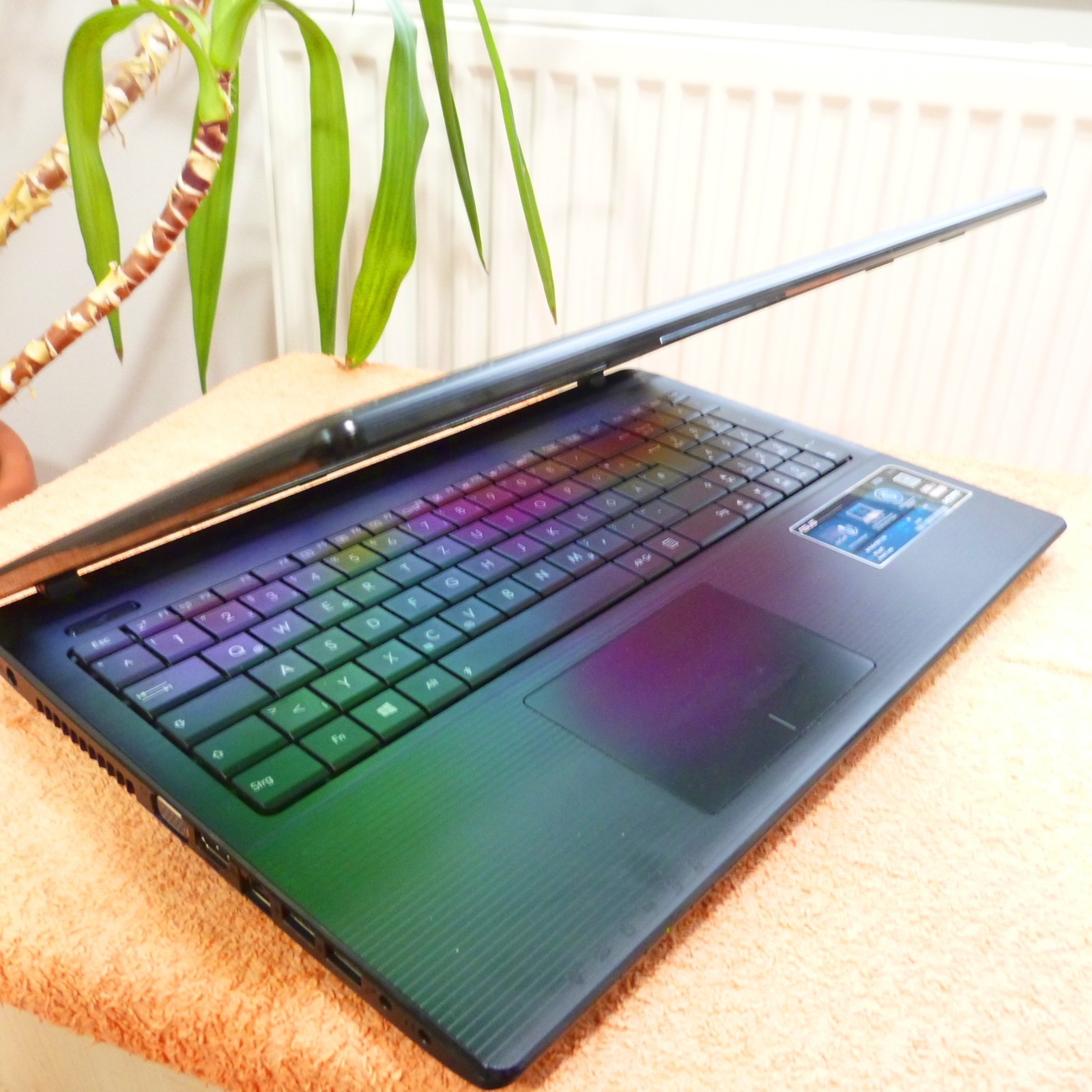Asus K55 IceCOOL 15″ l 8GB RAM NEW l SSD Windows 11 PRO l BATTERY NEW HDMI USB3