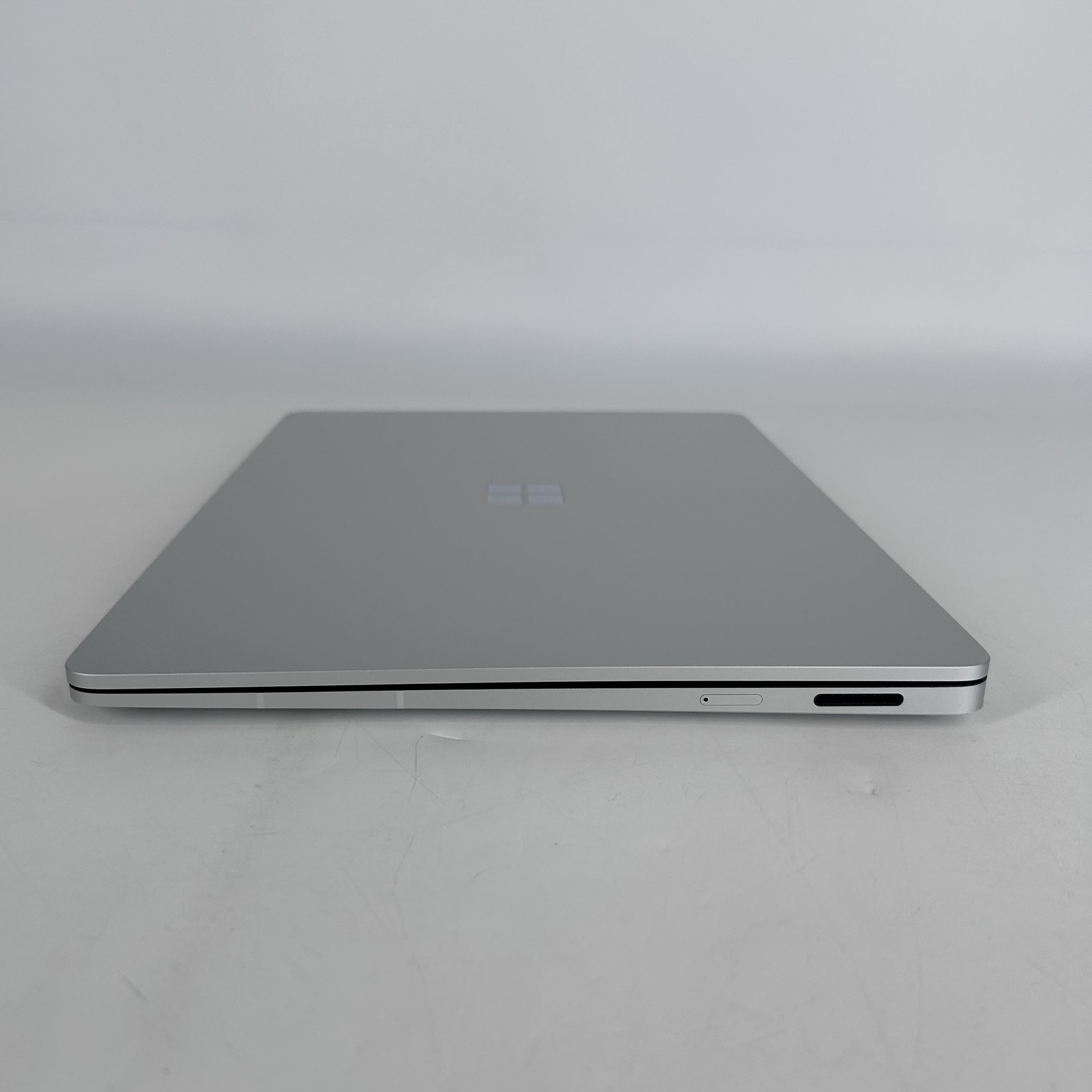 Microsoft Surface Laptop 7 13 5G 2K TOUCH Ultra 7 268V 32GB 1TB MINOR FRAME GAP