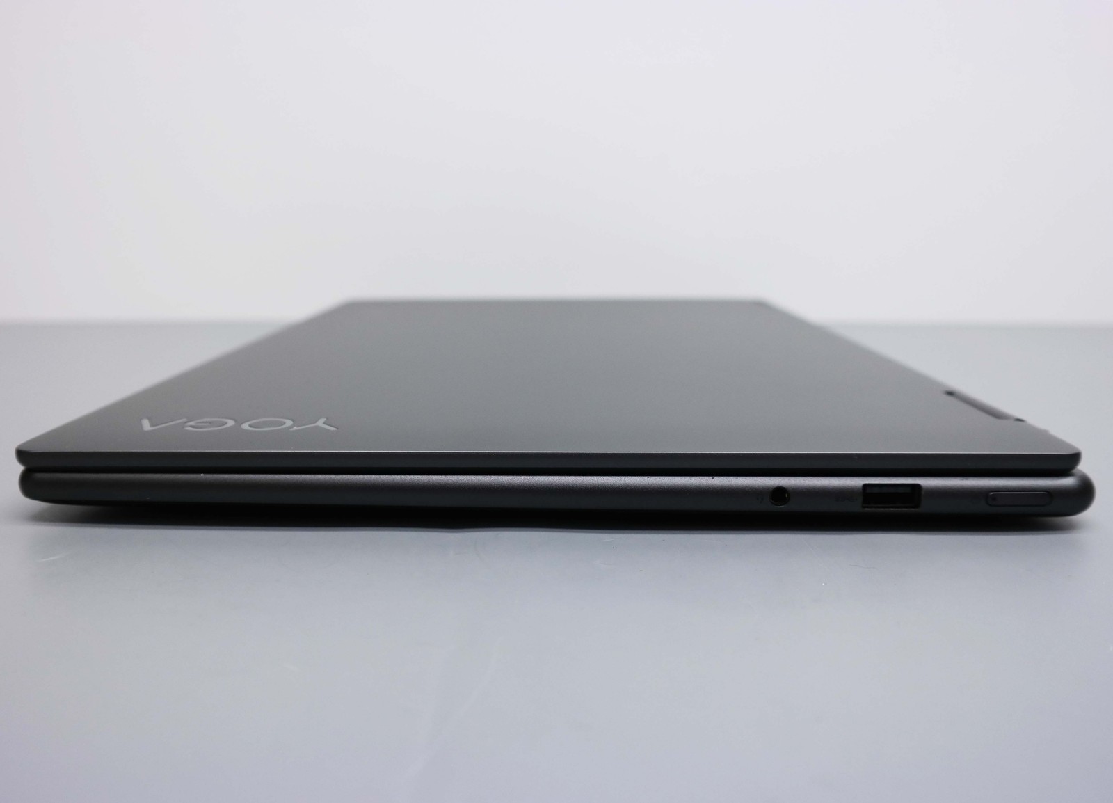 Lenovo Yoga 7 16IAP7 16″ Core i5-1240P 8GB 256GB SSD Storm Gray