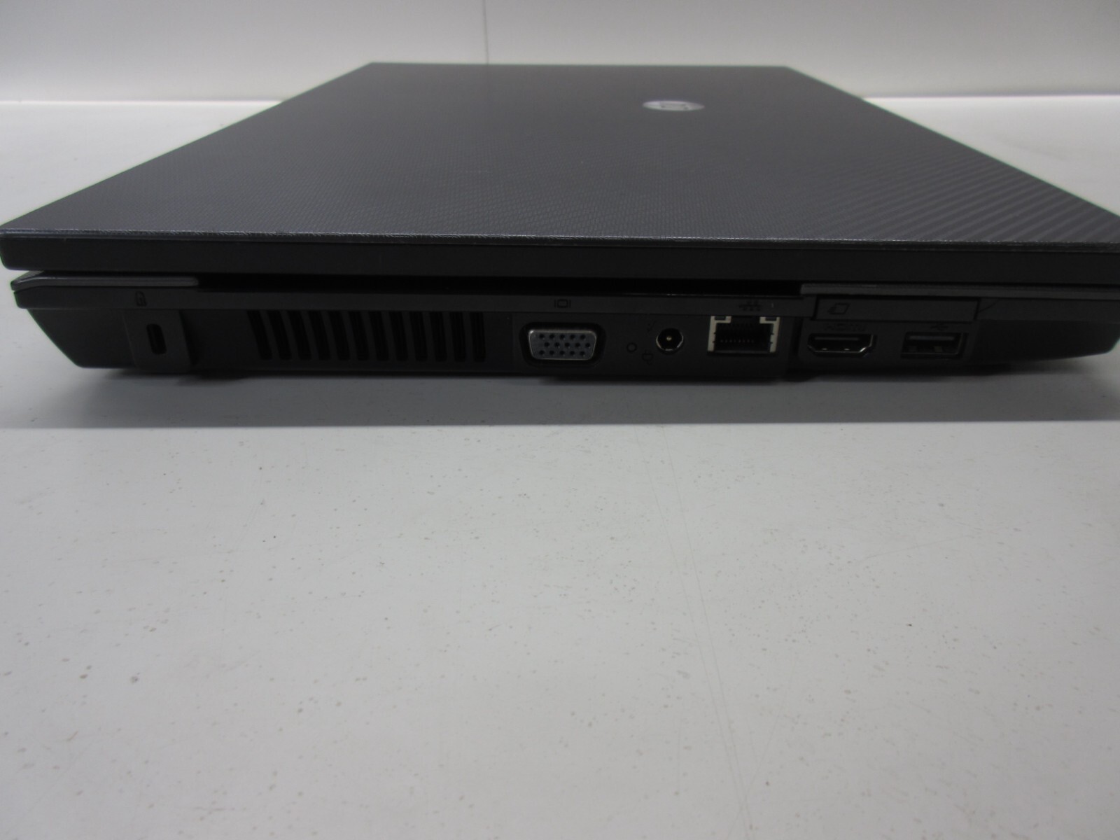 HP 625 Laptop AMD V160 4GB Ram No HDD or Battery – HDD cable broken
