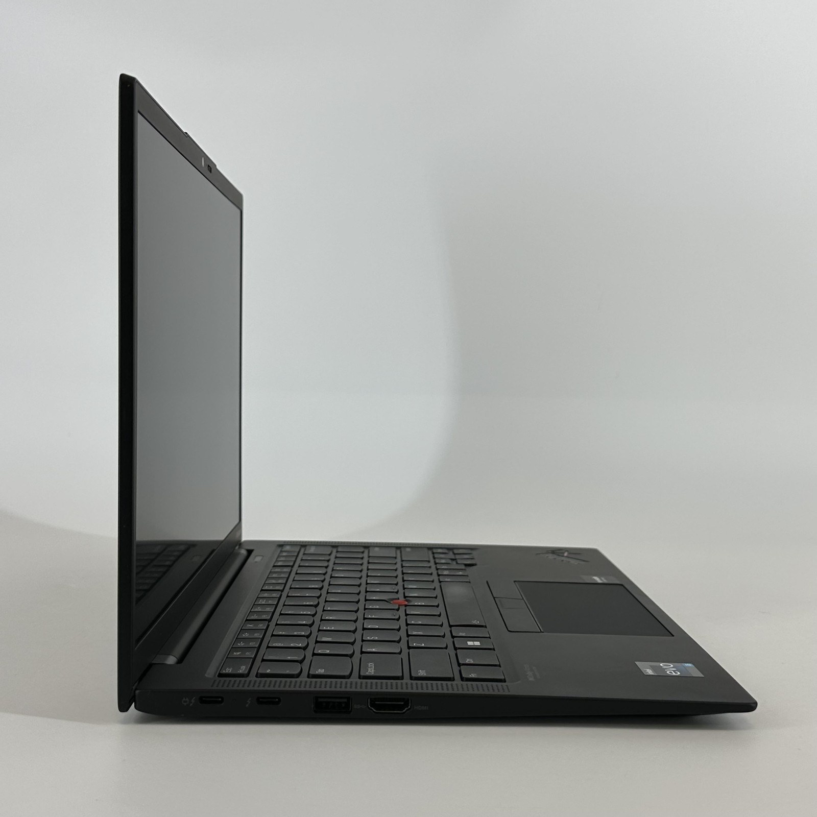 Lenovo ThinkPad X1 Carbon Gen 10 14 FHD+ 1.7 GHz i5-1240P 8GB 256GB SSD Good
