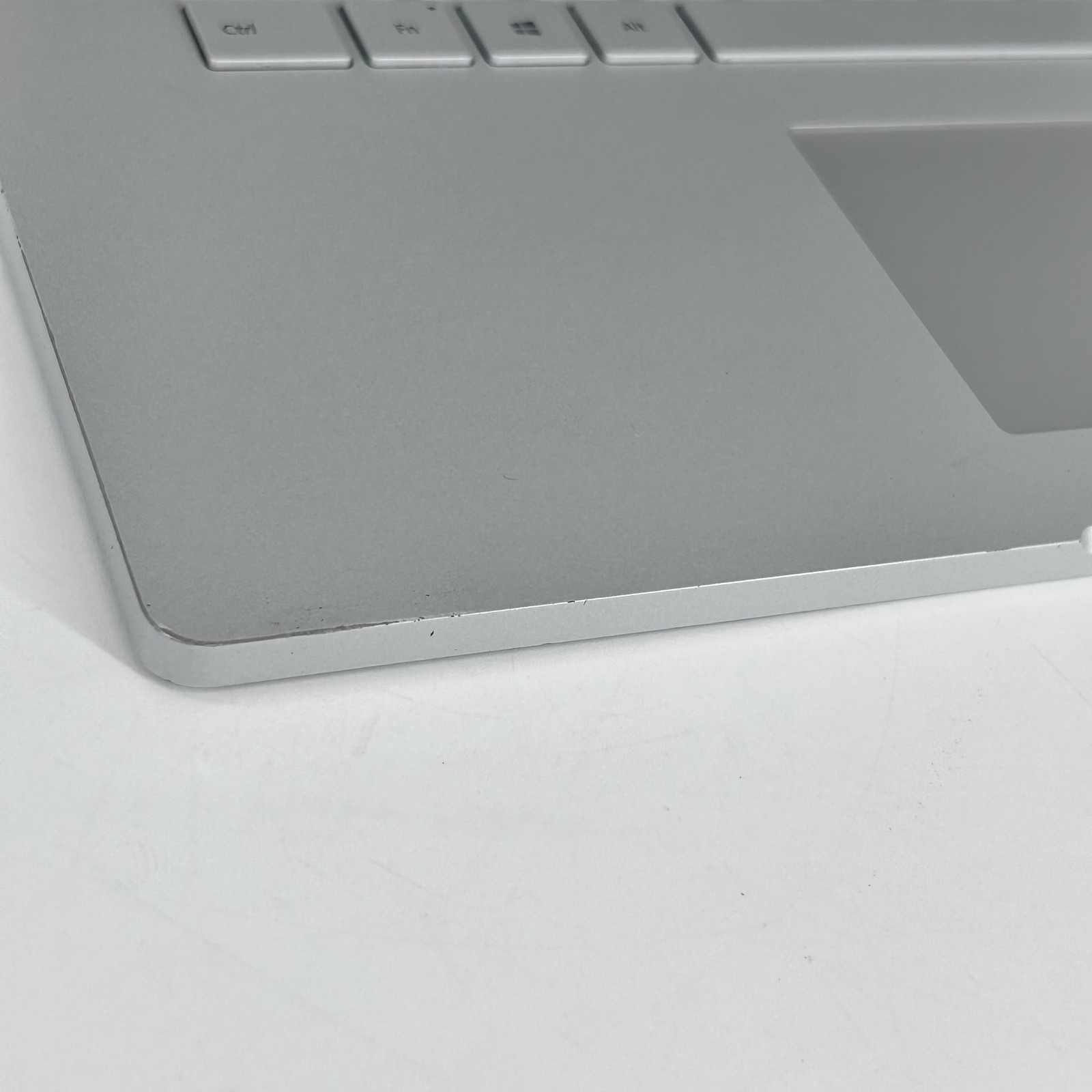 Microsoft Surface Book 2 15 TOUCH i7-8650U 1.90GHz 16GB 512GB SSD -BAD BATTERY