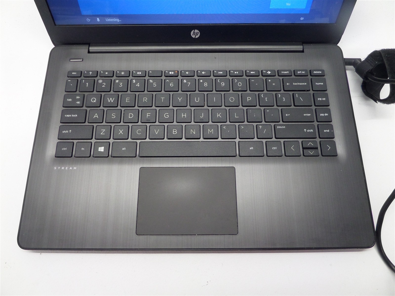 HP Stream 14-ds0020nr 14″ Laptop w/ A4-9120E Radeon R3 4GB RAM 32GB eMMC Win10