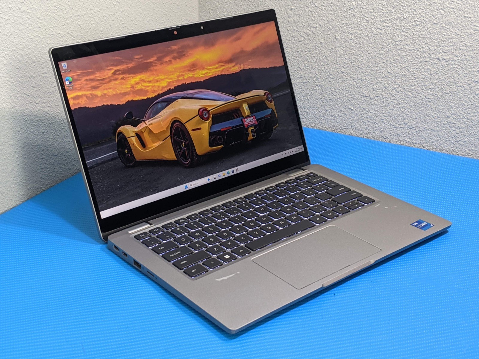 Dell Latitude 5330 13.3″FHD TOUCH i7-1265U 1.8GHz 32GB 512GB SSD W11Pro +Charger