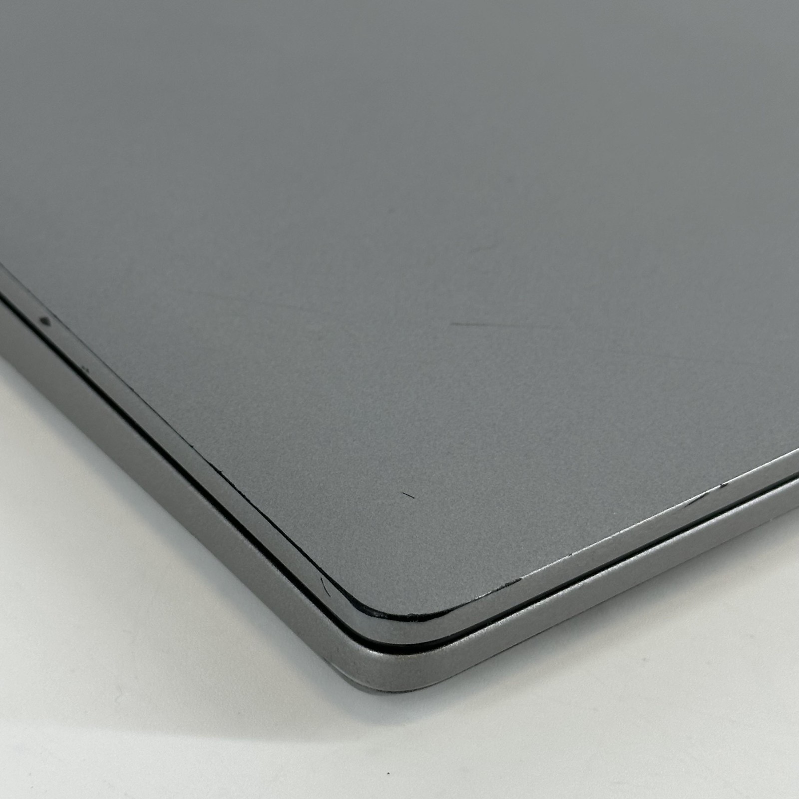 Dell Latitude 5510 15.6 Gray FHD i7-10610U 1.80GHz 8GB 256GB SSD Good