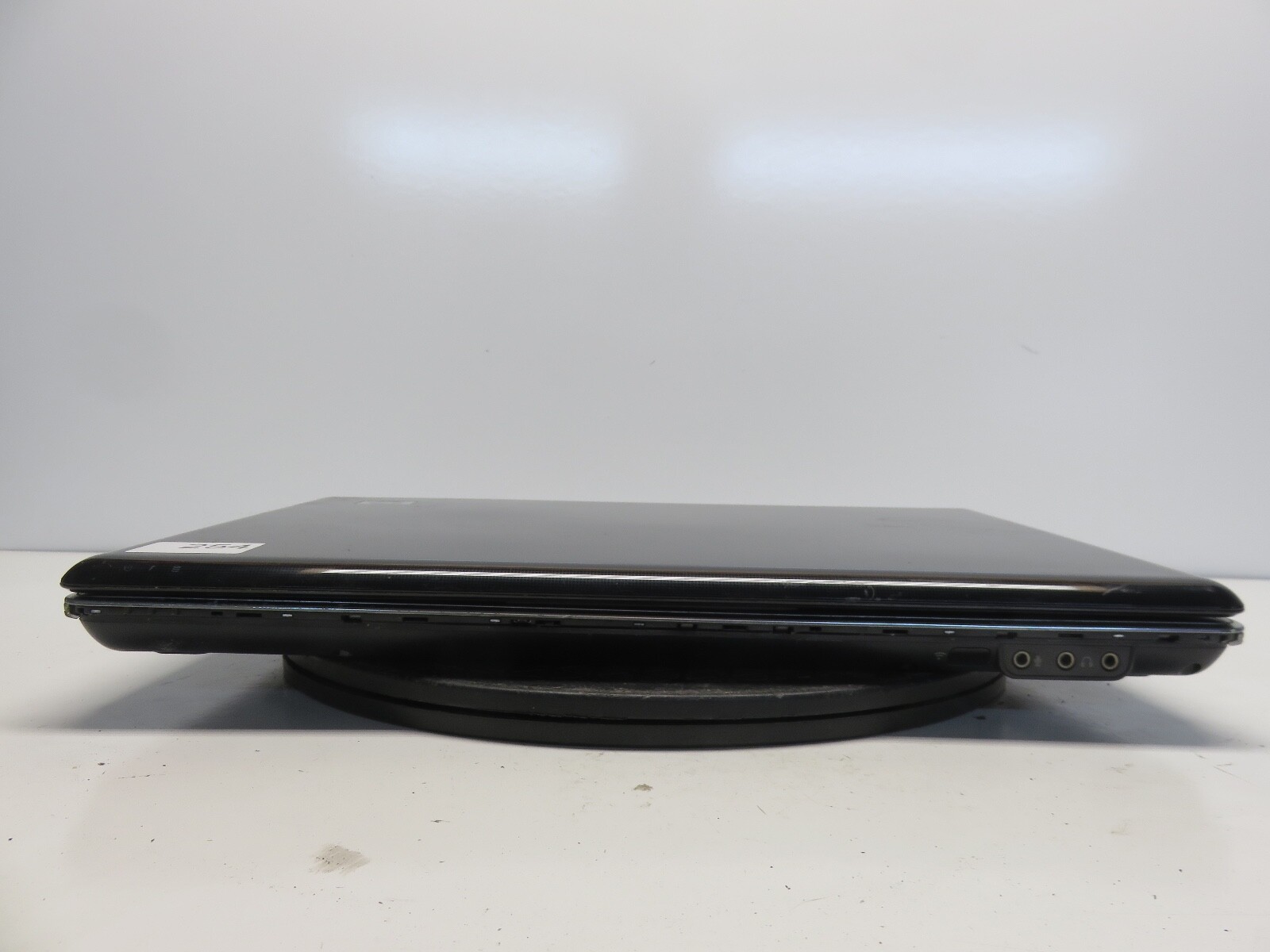 HP Pavilion DV6-1050us Laptop Intel Core 2 Duo P7450 4096 MB NO HDD No Batt