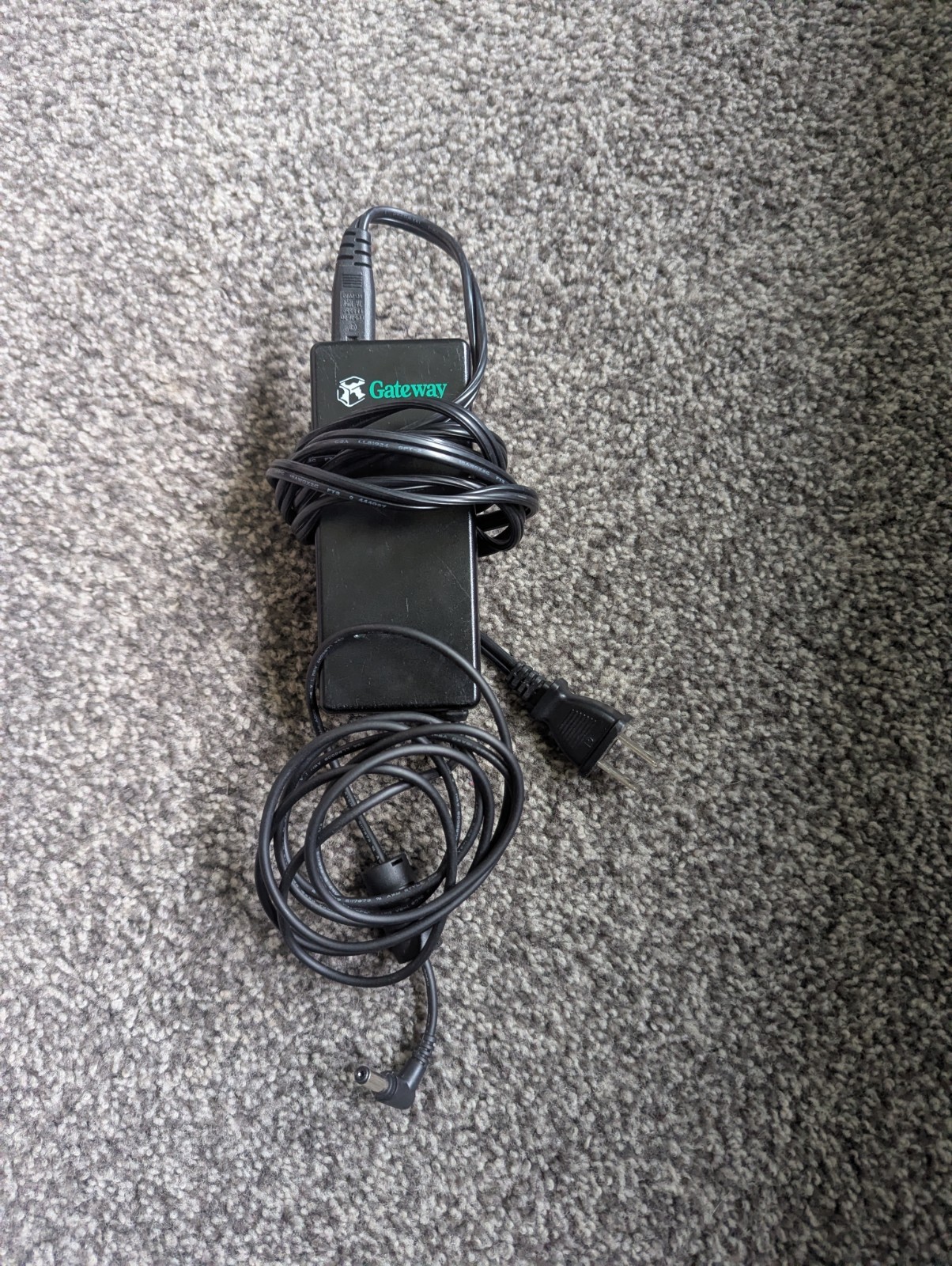 Gateway Solo 5300 Laptop Lot of 2 Wi-Fi Card, Charger, 512MB Ram, Floppy, CD