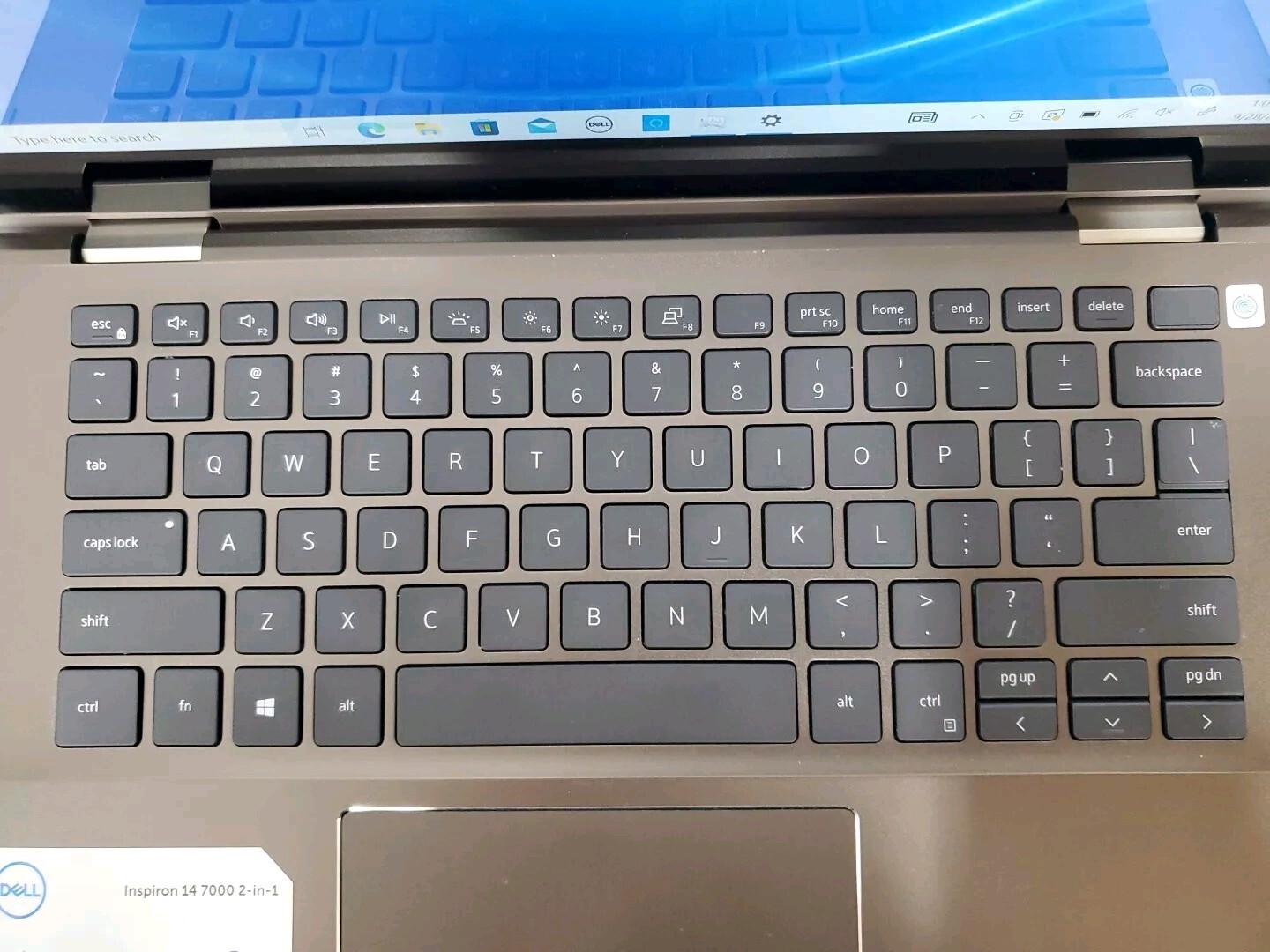 Dell Inspiron 14 7000 2-in-1 Touchscreen Ryzen 5 4500U 16GB RAM 512GB SSD