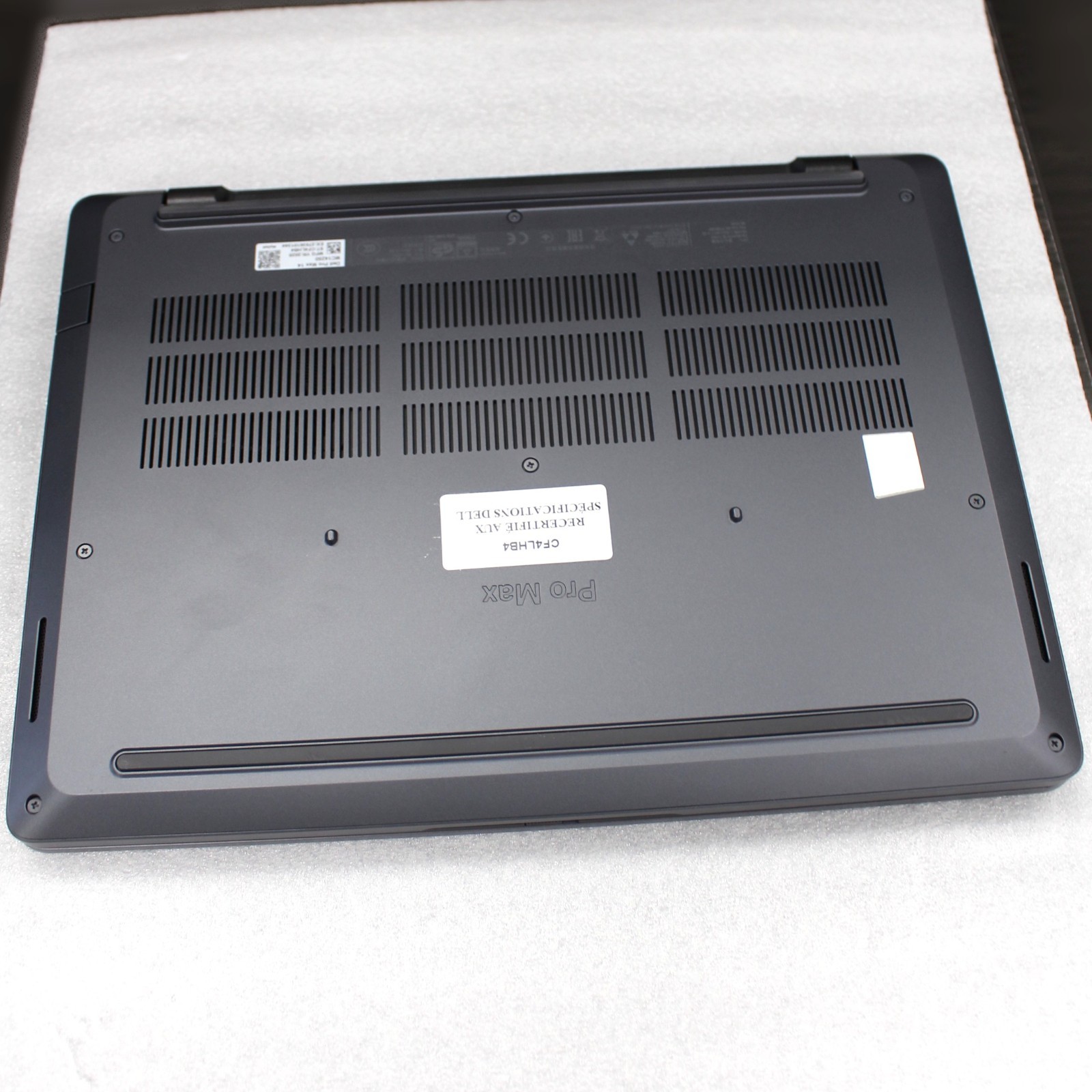 Dell Pro Max 14 MC14250 FHD+ Touchscreen Ultra 7 265H 16GB 512GB SSD RTX PRO 500