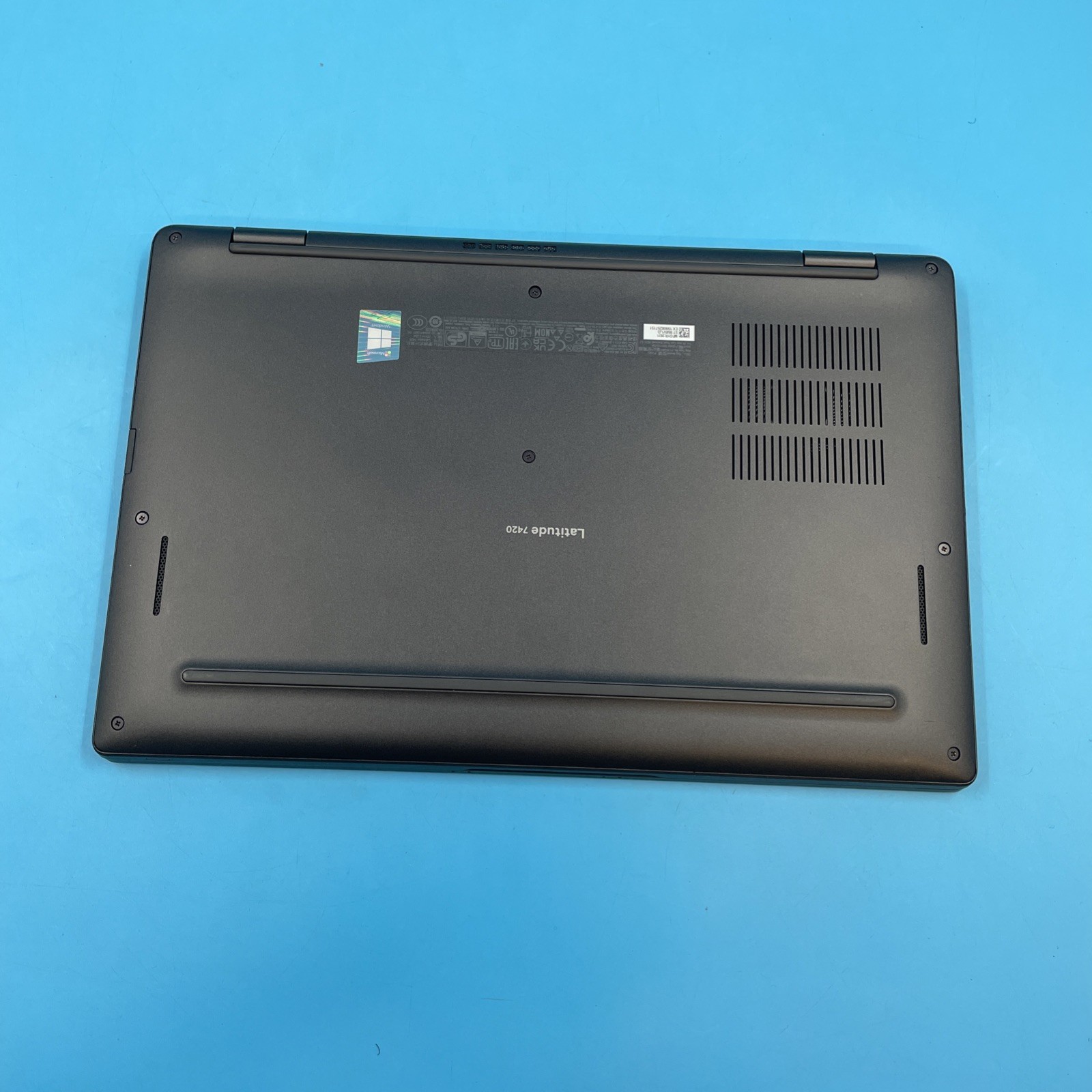 Dell Latitude 7420 | i5-1145G7 | 8GB RAM | NO DRIVE | NO OS | 77% BATTERY