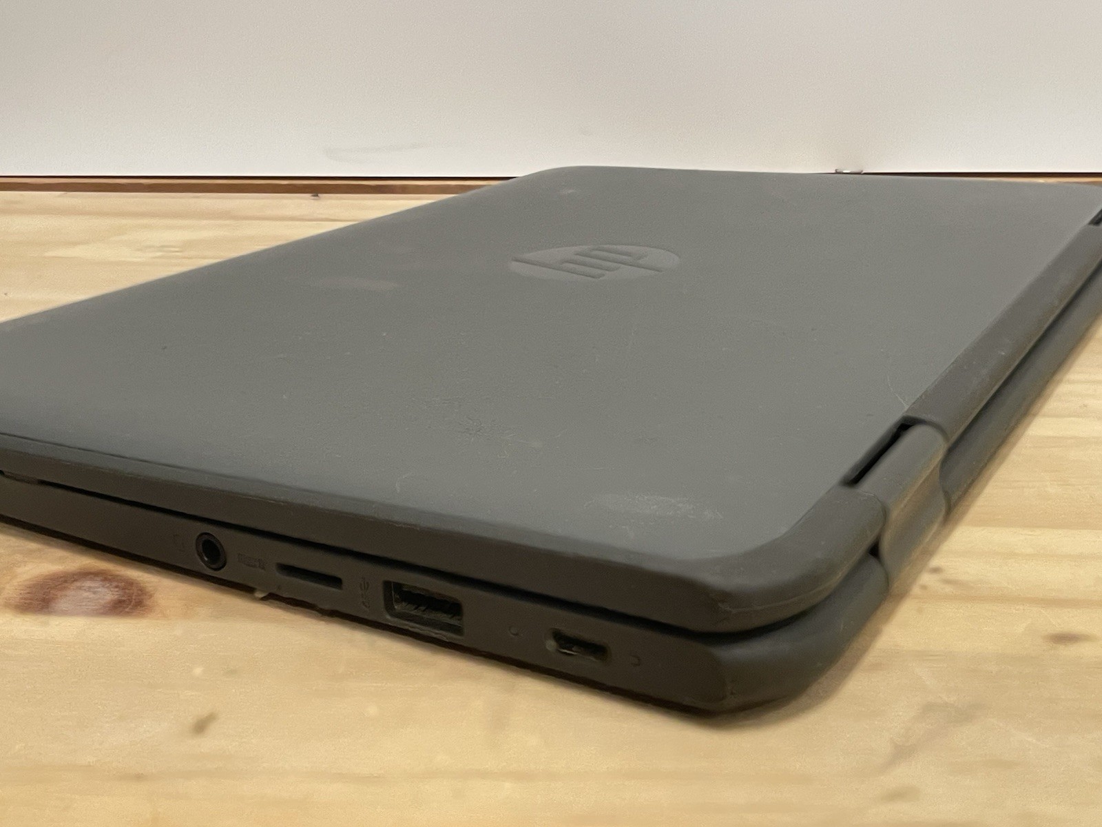 HP Chromebook x360 11 G1 EE Touch 11.6” Celeron N3350 4GB 32GB ChromeOS -Grade C
